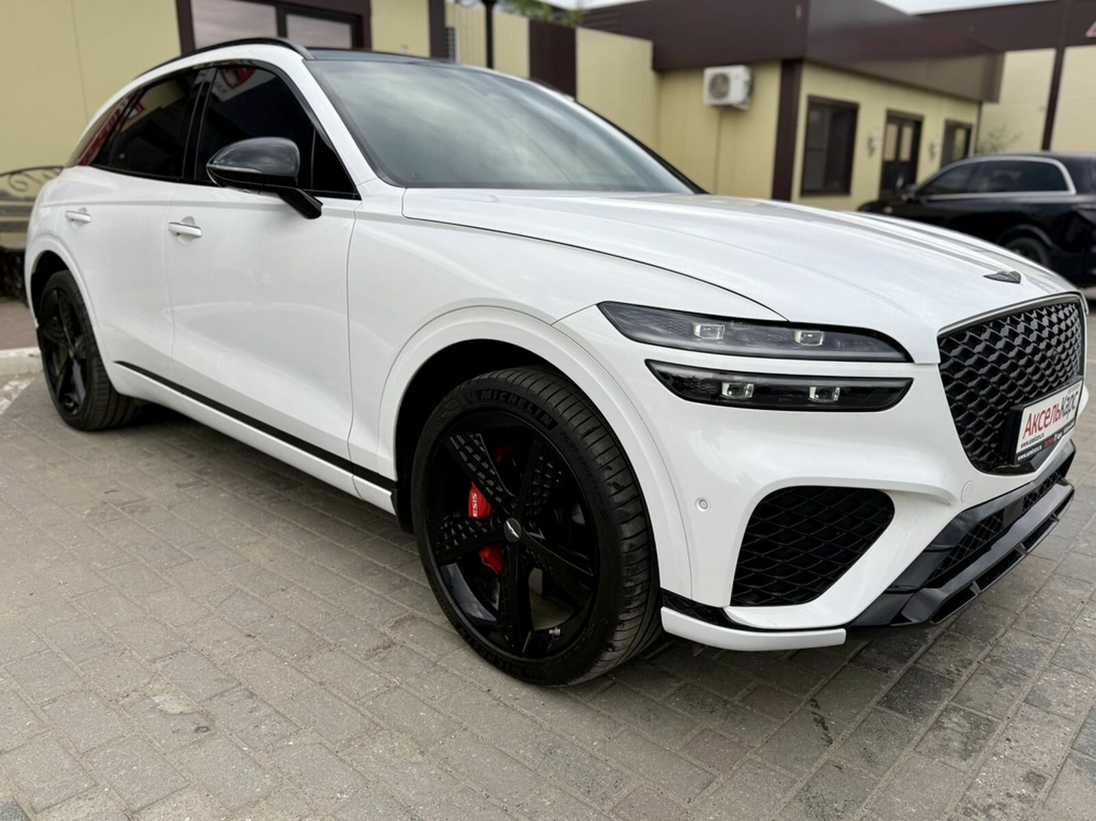 Genesis GV70, I Ultimate Внедорожник 5 дв. 2021 Белый 3.5 AT (379 л.с.) 4WD 50658 км