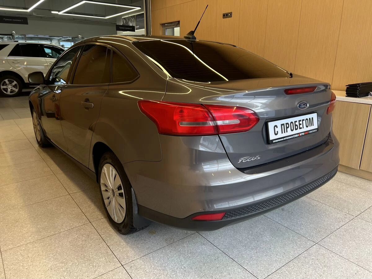 Ford Focus 2017 6