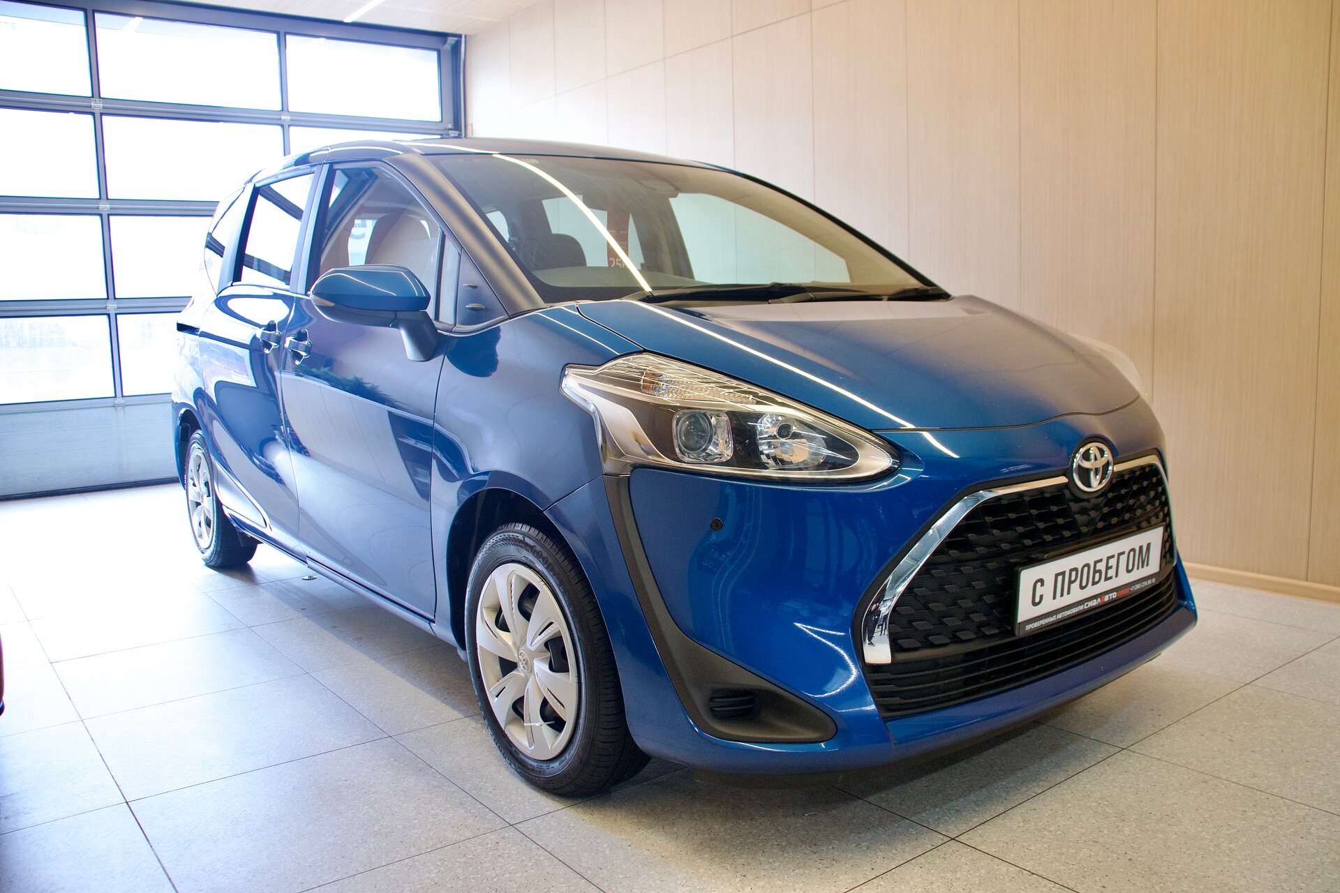 Toyota Sienta 2019 1