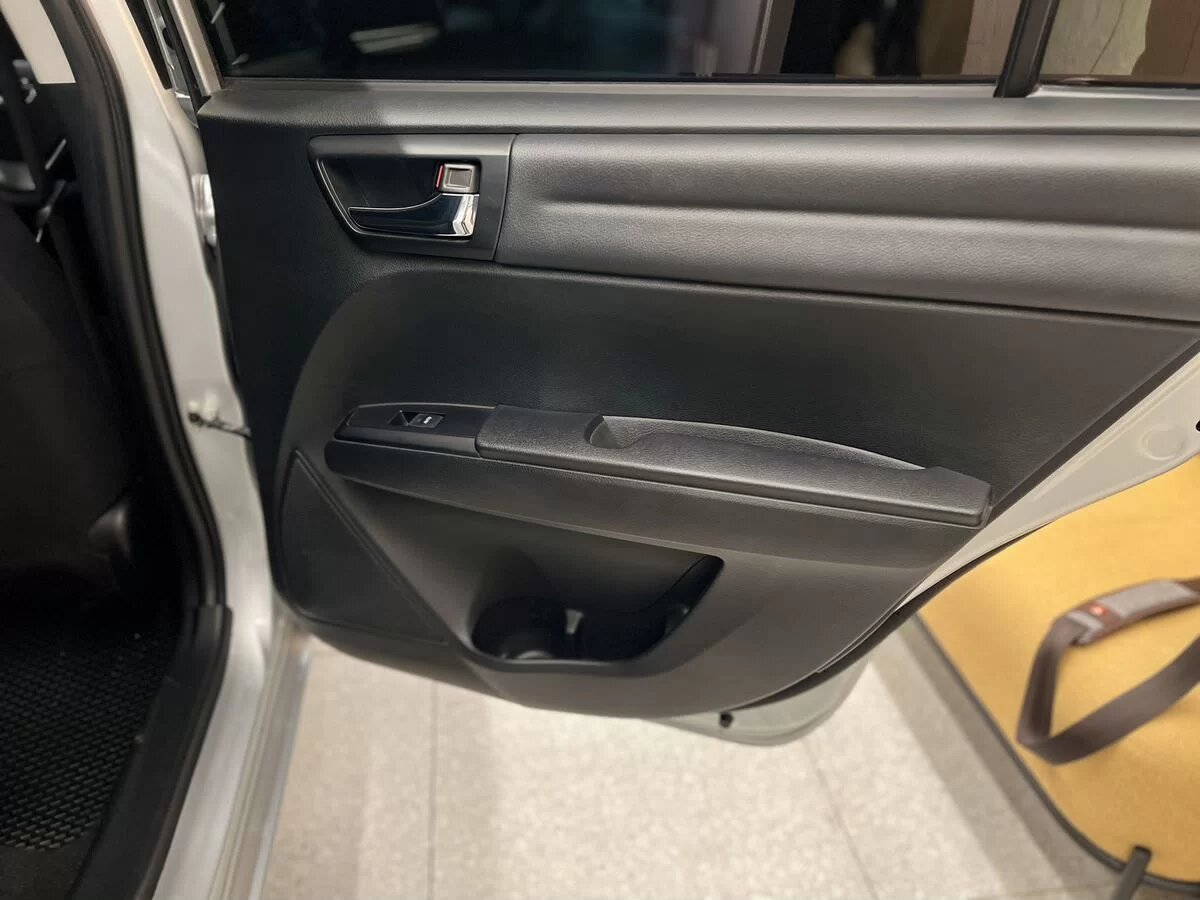 Toyota Corolla 2017 19