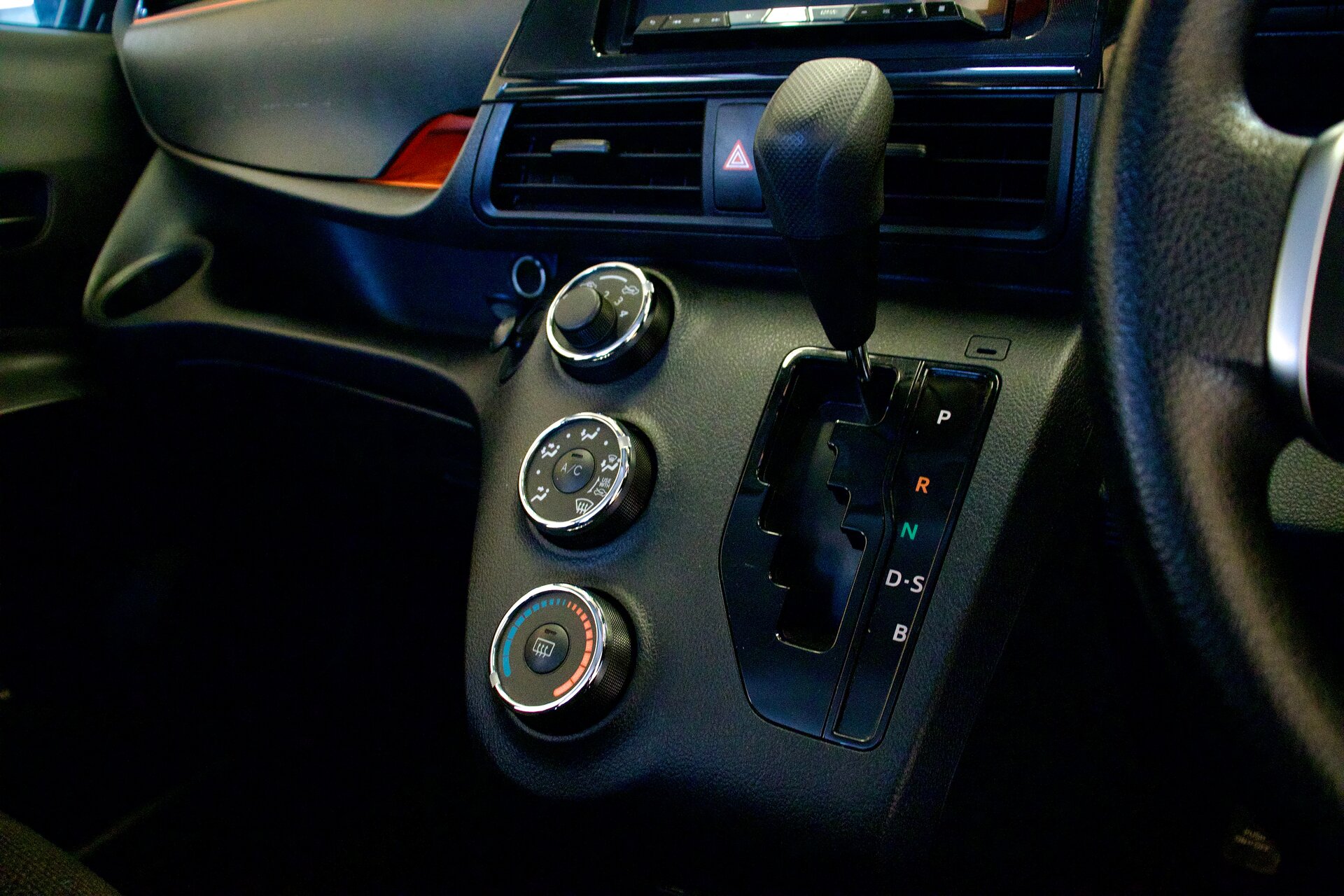 Toyota Sienta 2019 14
