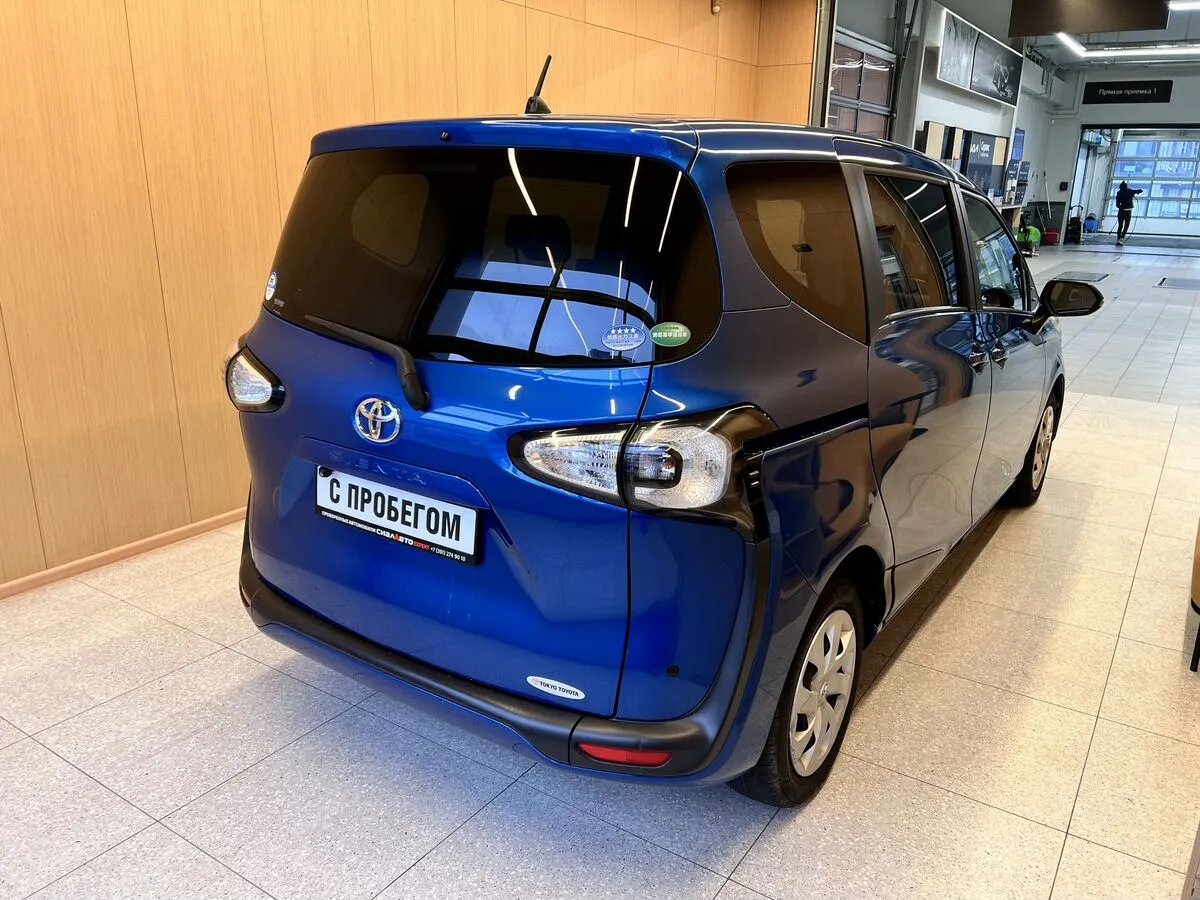 Toyota Sienta 2018 5