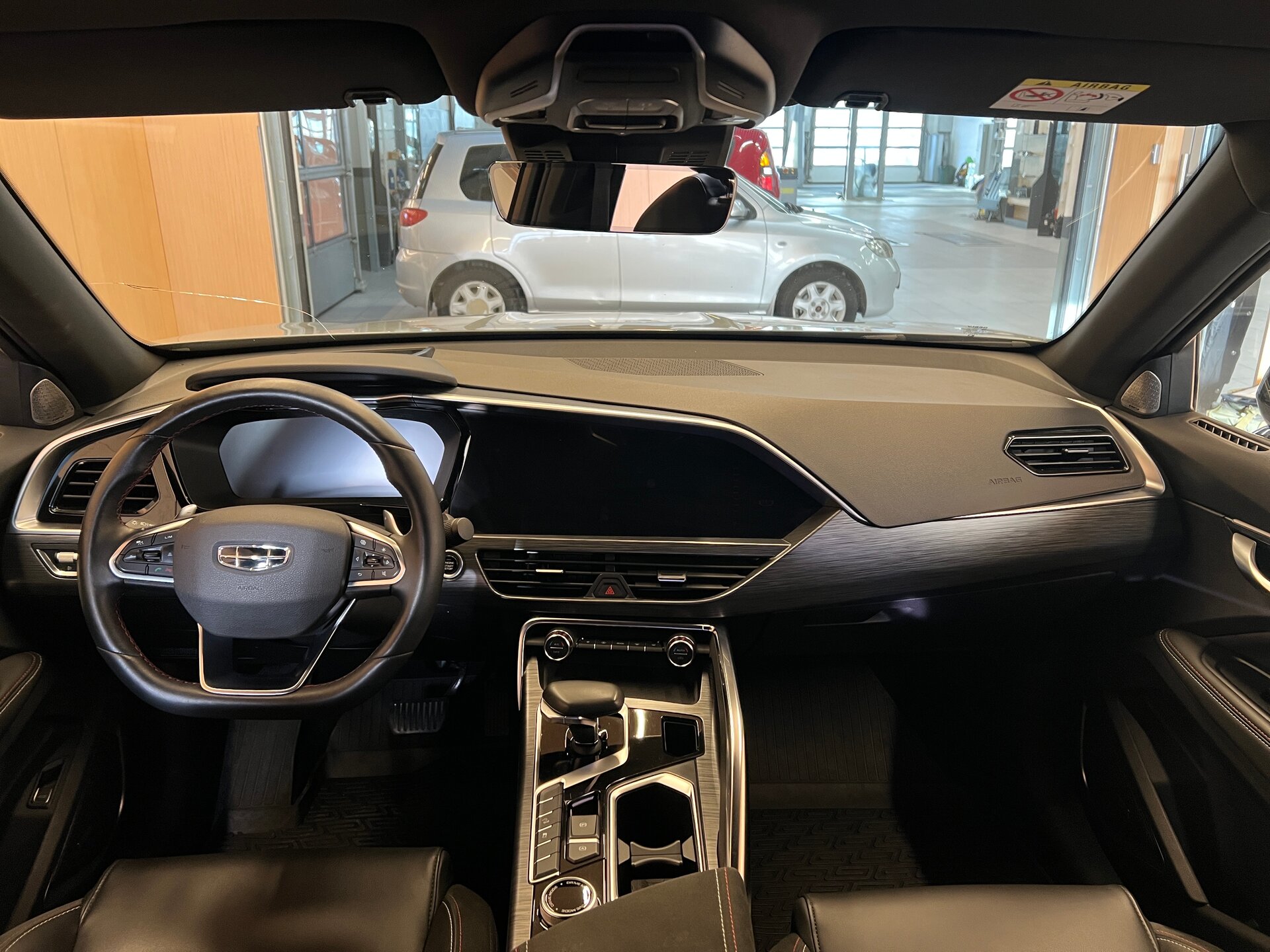 Geely Tugella 2022 14