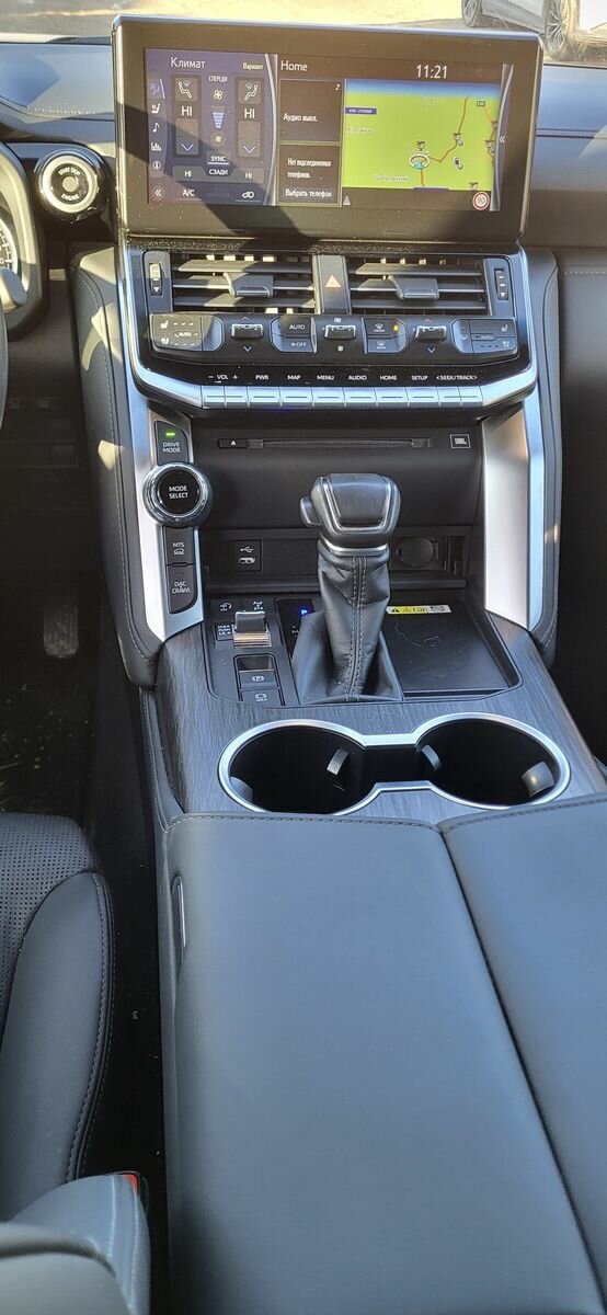 Toyota Land Cruiser, 300 Series ZX (5 мест) Внедорожник 5 дв. 2023 Черный 3.4d AT (309 л.с.) 4WD 88172 км