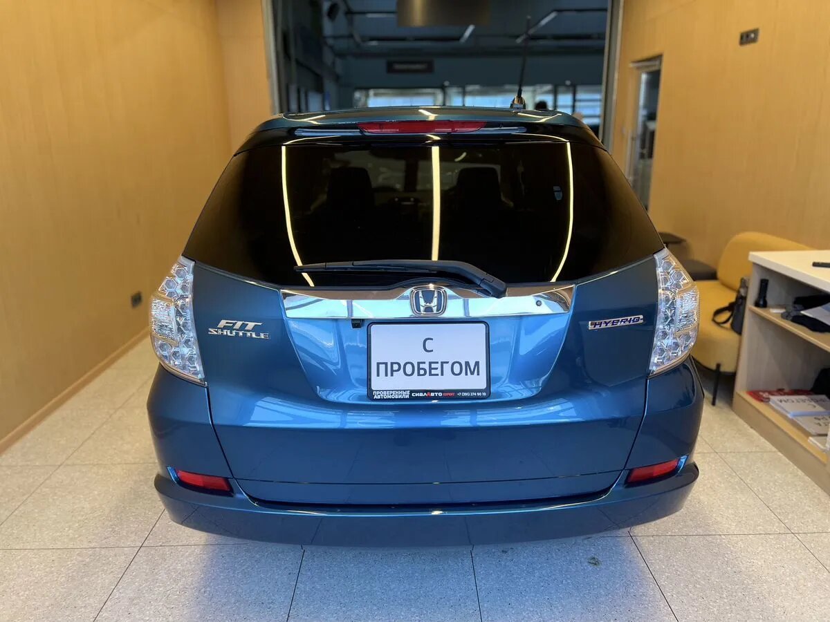 Honda Fit Shuttle 2012 5