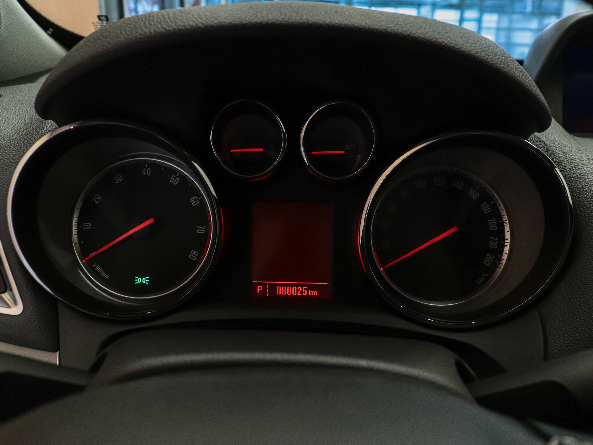 Opel Mokka 2013 12