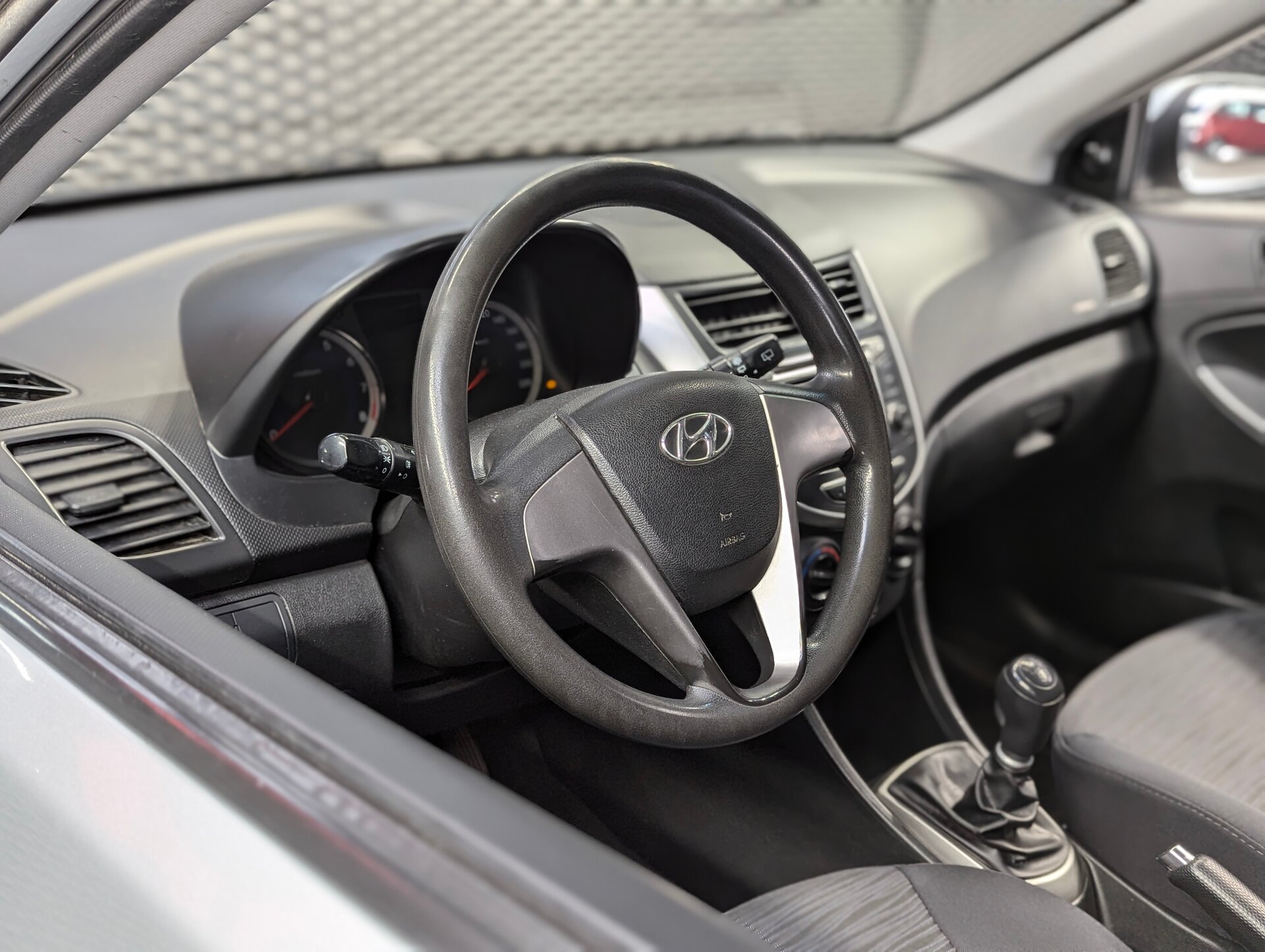 Hyundai Solaris, I Рестайлинг Comfort, 2015, Хэтчбек 5 дв.