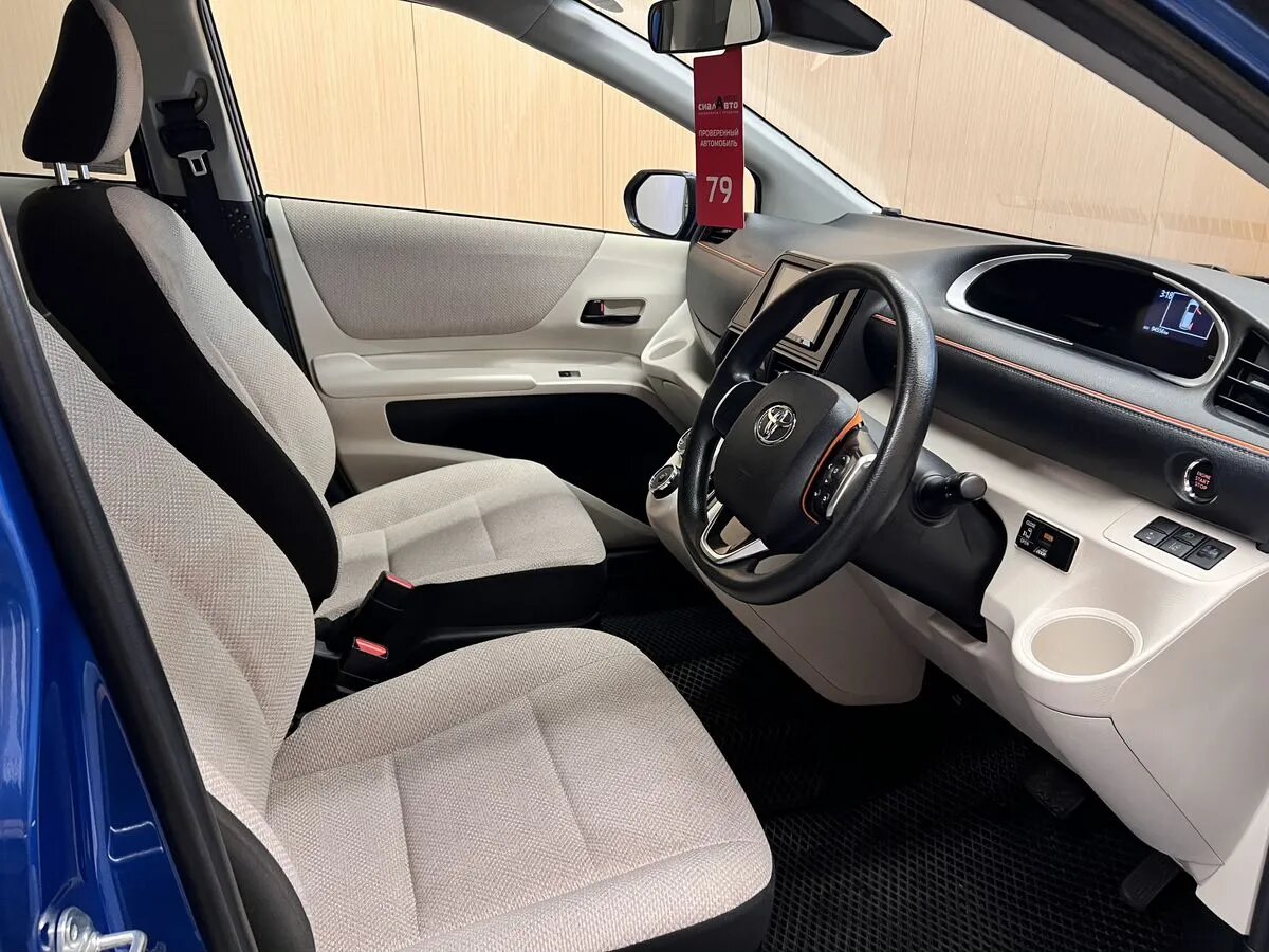 Toyota Sienta 2018 10