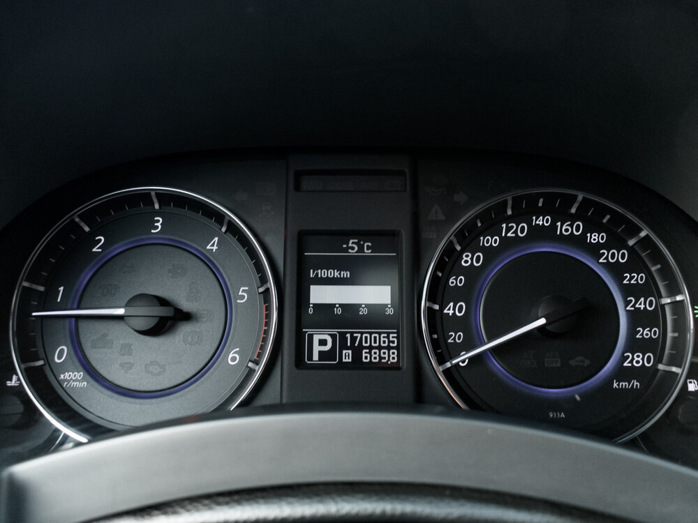 Купить Infiniti FX FX30d 3.0d AT (238 л.с.) 4WD, 2013 в Екатеренбурге