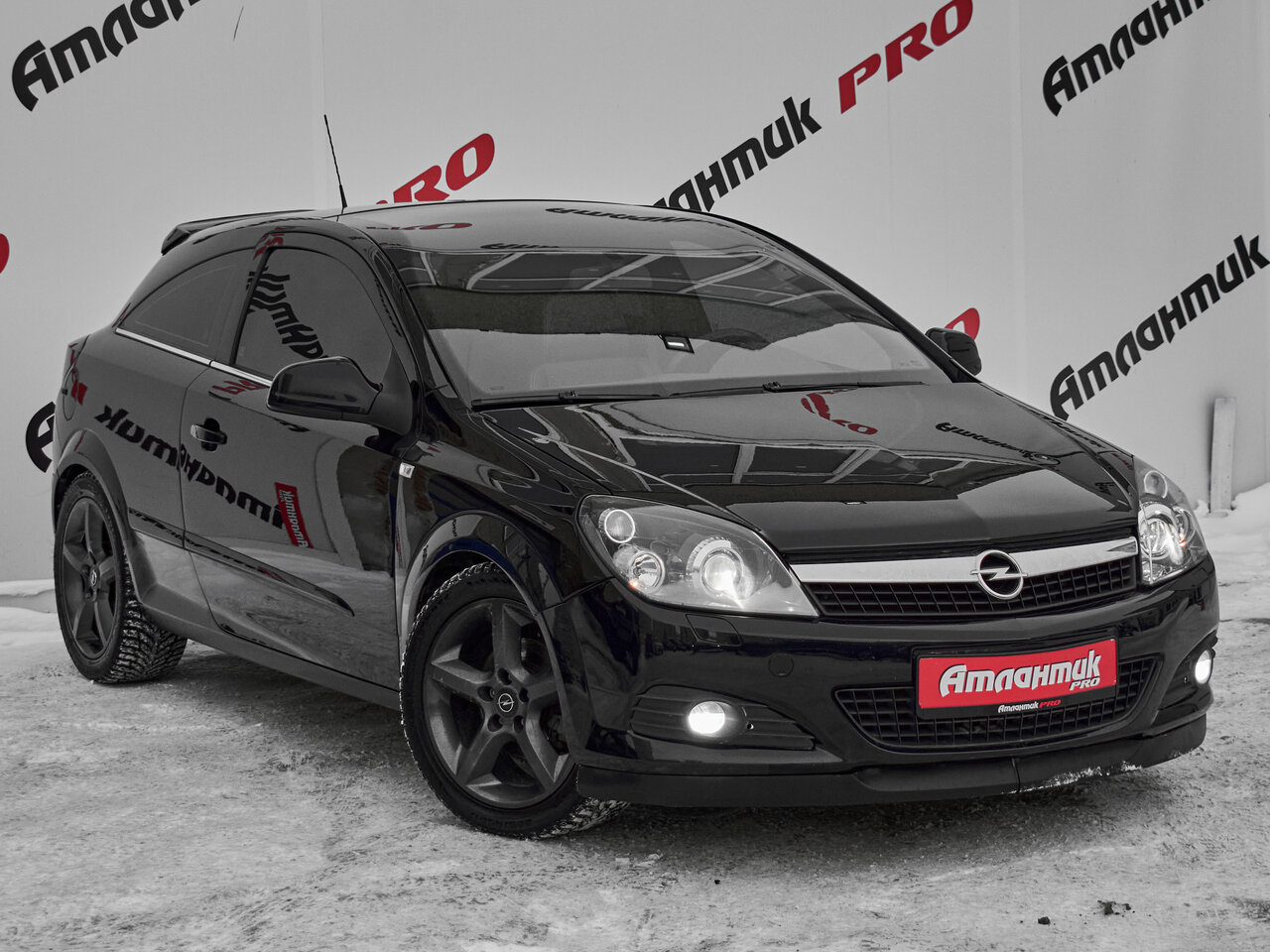 Купить Opel Astra GTC 1.8 MT (140 л.с.), 2010 в Екатеренбурге