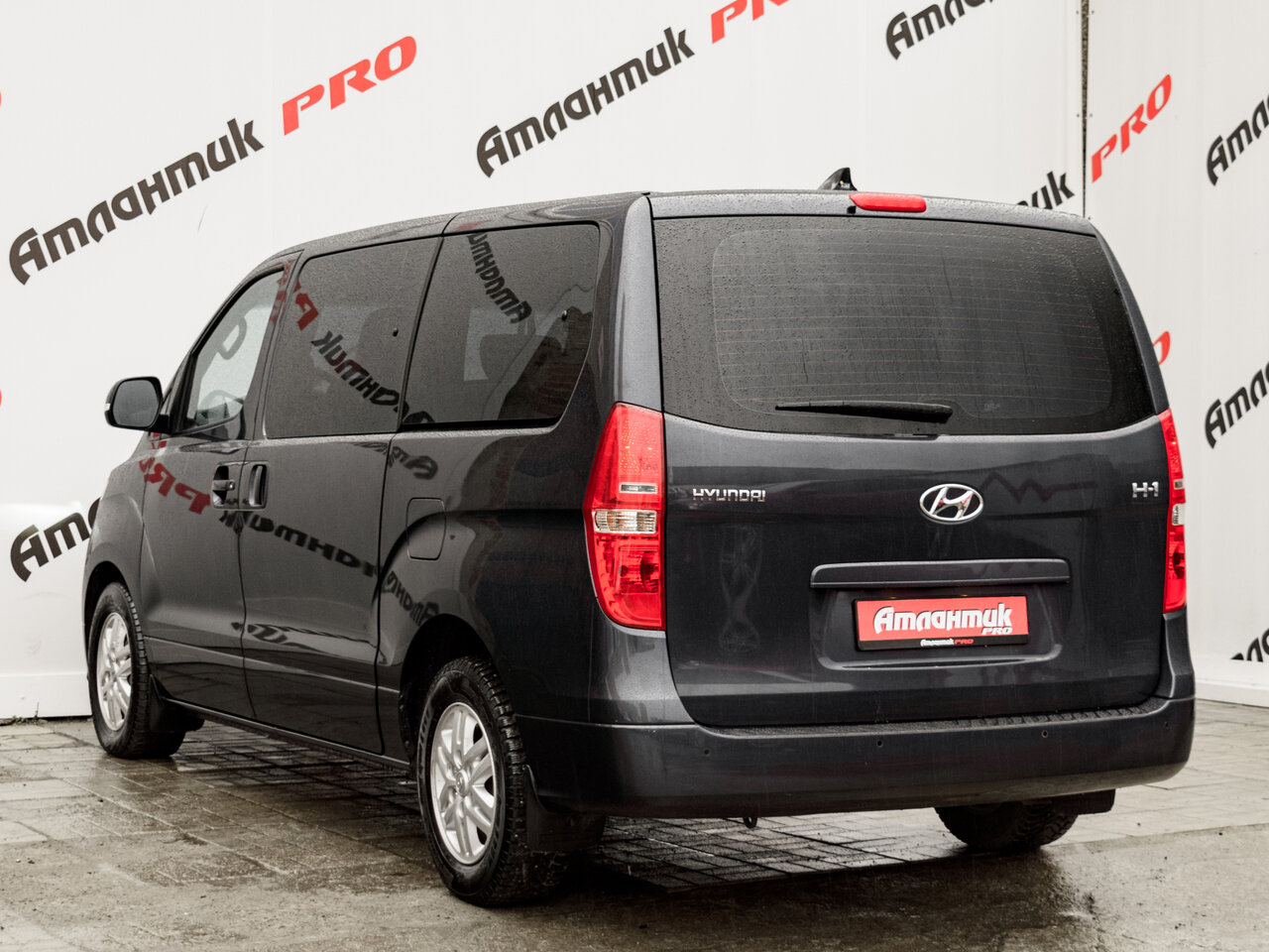 Купить Hyundai H-1 2.5d AT (170 л.с.), 2018 в Екатеренбурге