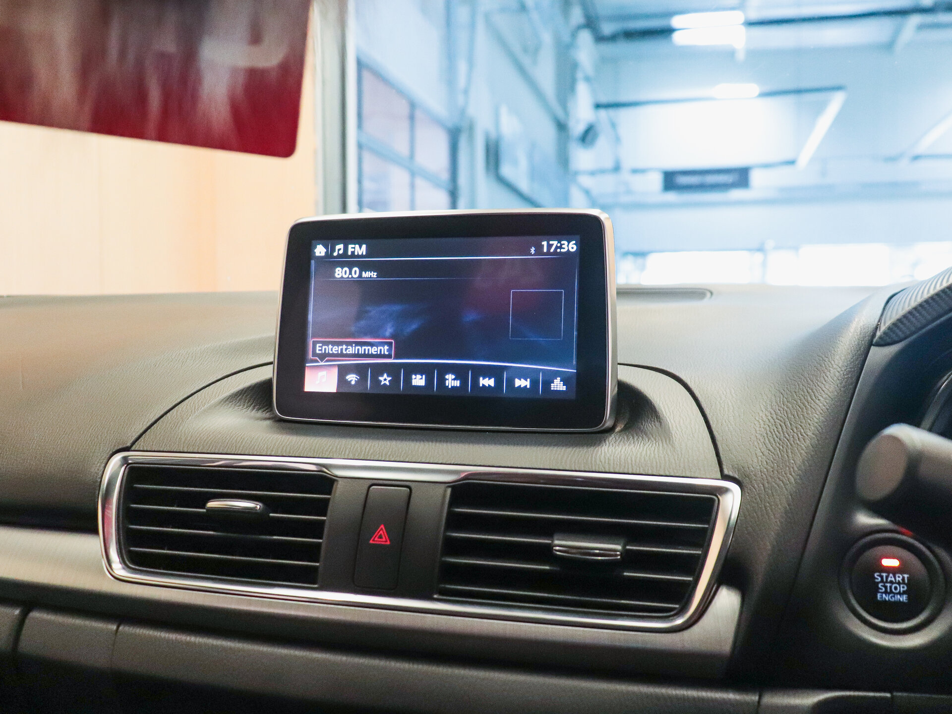 Mazda Axela 2016 17
