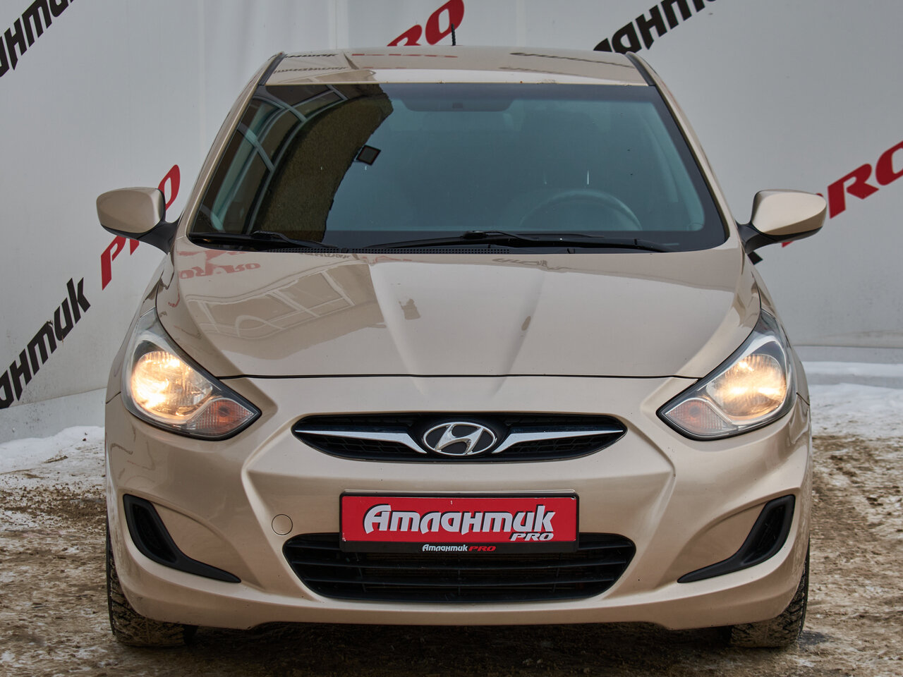 Купить Hyundai Solaris 1.6 AT (123 л.с.), 2013 в Екатеренбурге