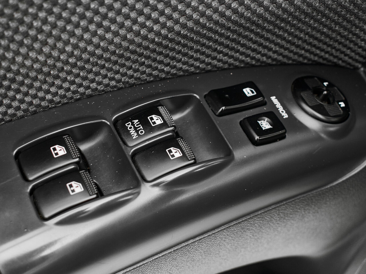 Купить Kia Sportage 2.0 MT (141 л.с.) 4WD, 2006 в Екатеренбурге