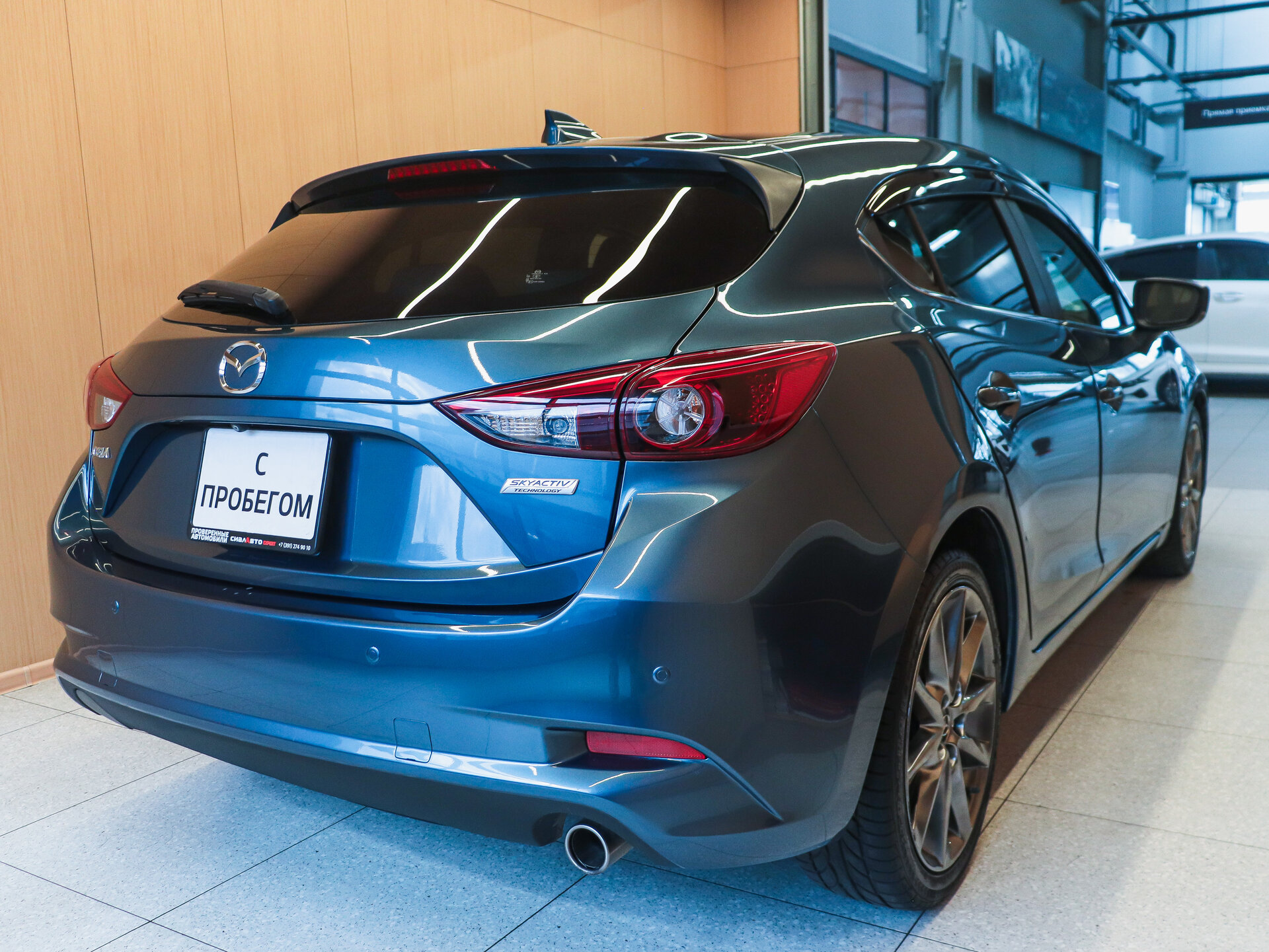 Mazda Axela 2017 5