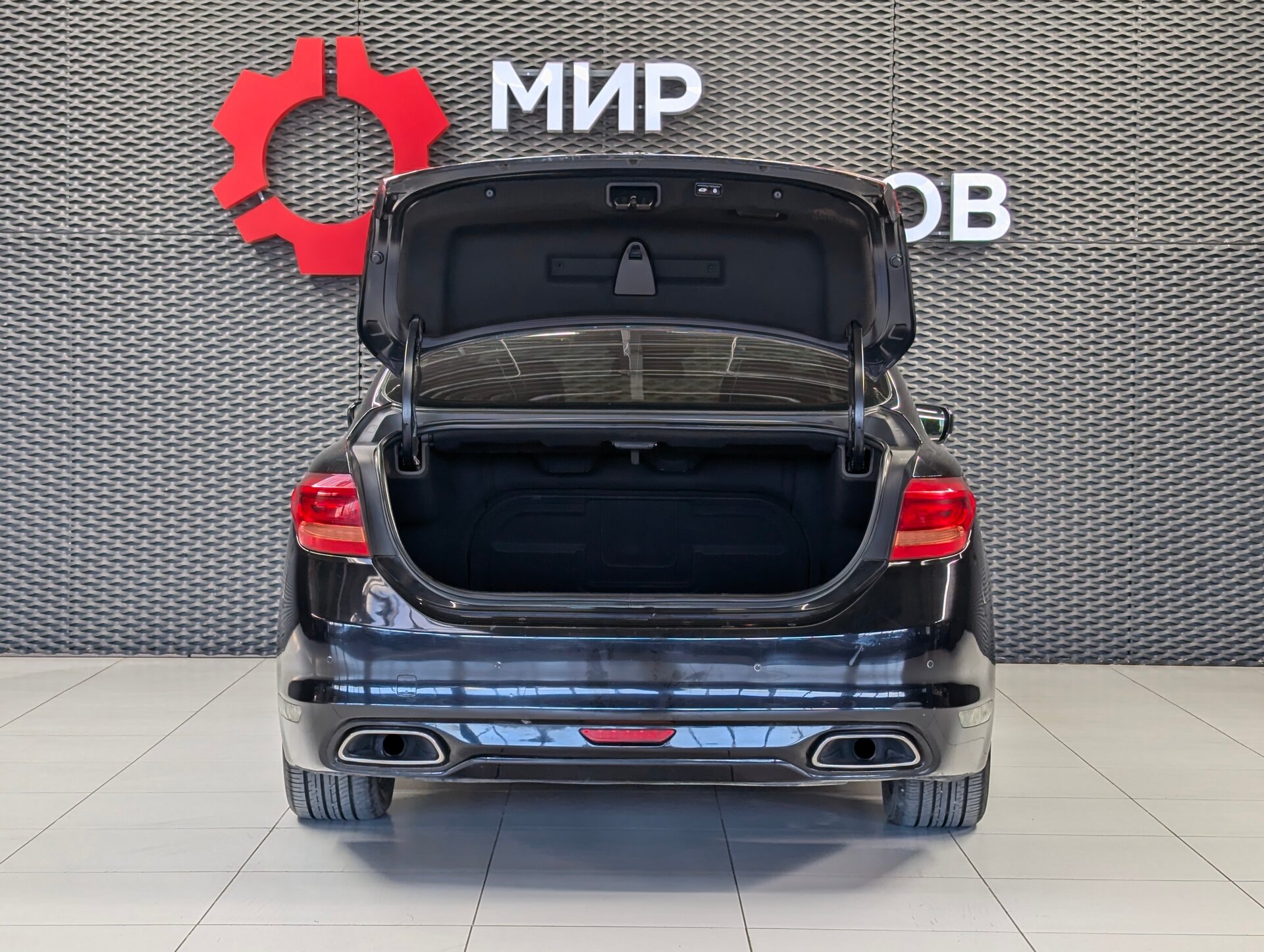 Kia Quoris, I Prestige RS, 2013, Седан