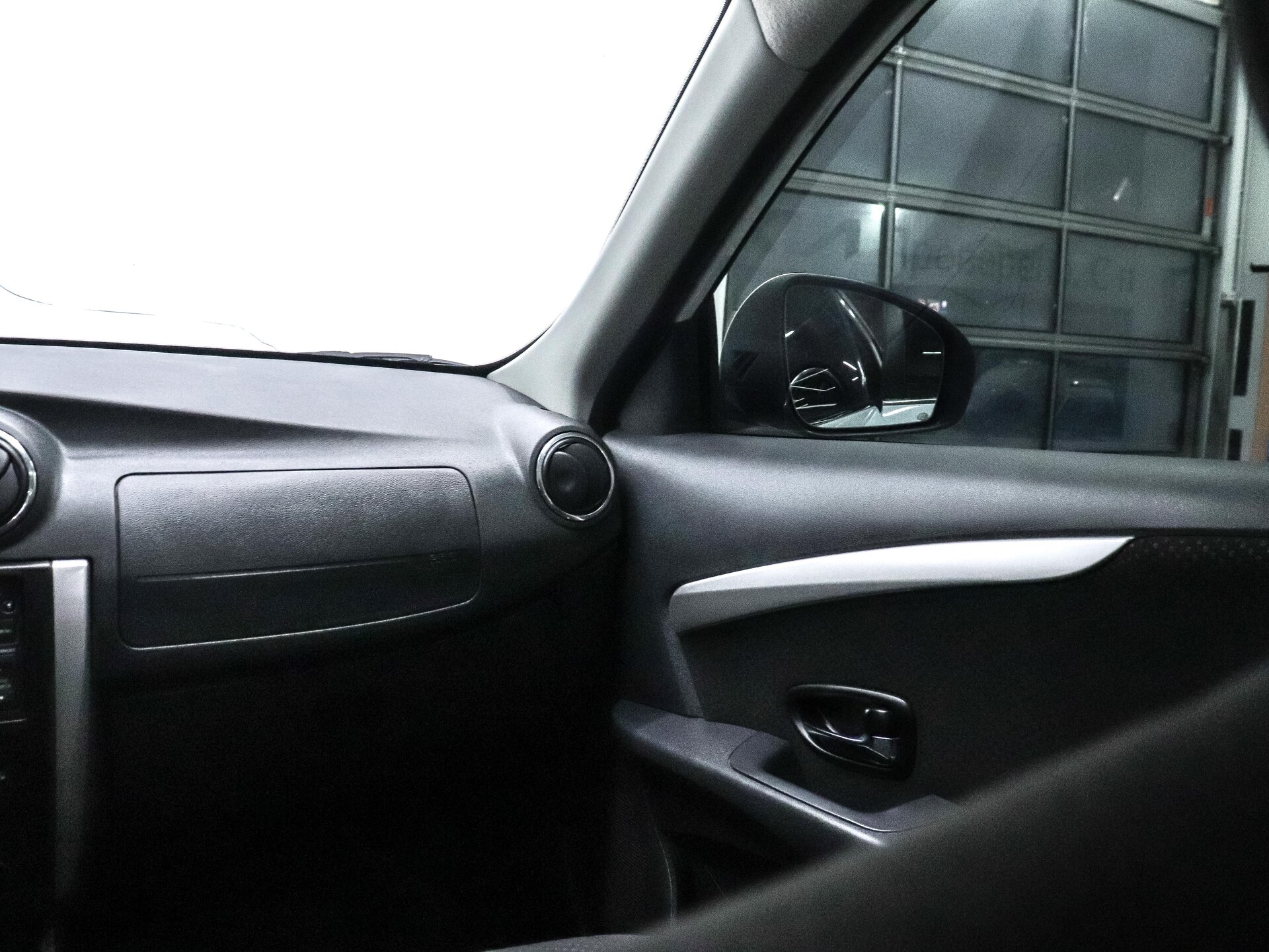 Nissan Almera 2015 14