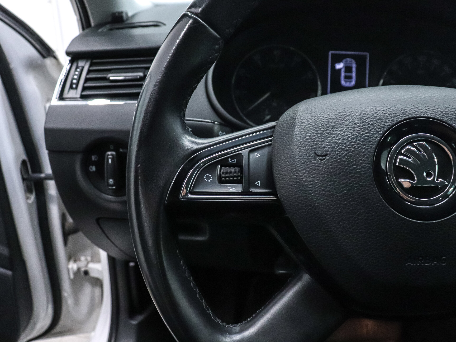 Skoda Octavia 2015 11