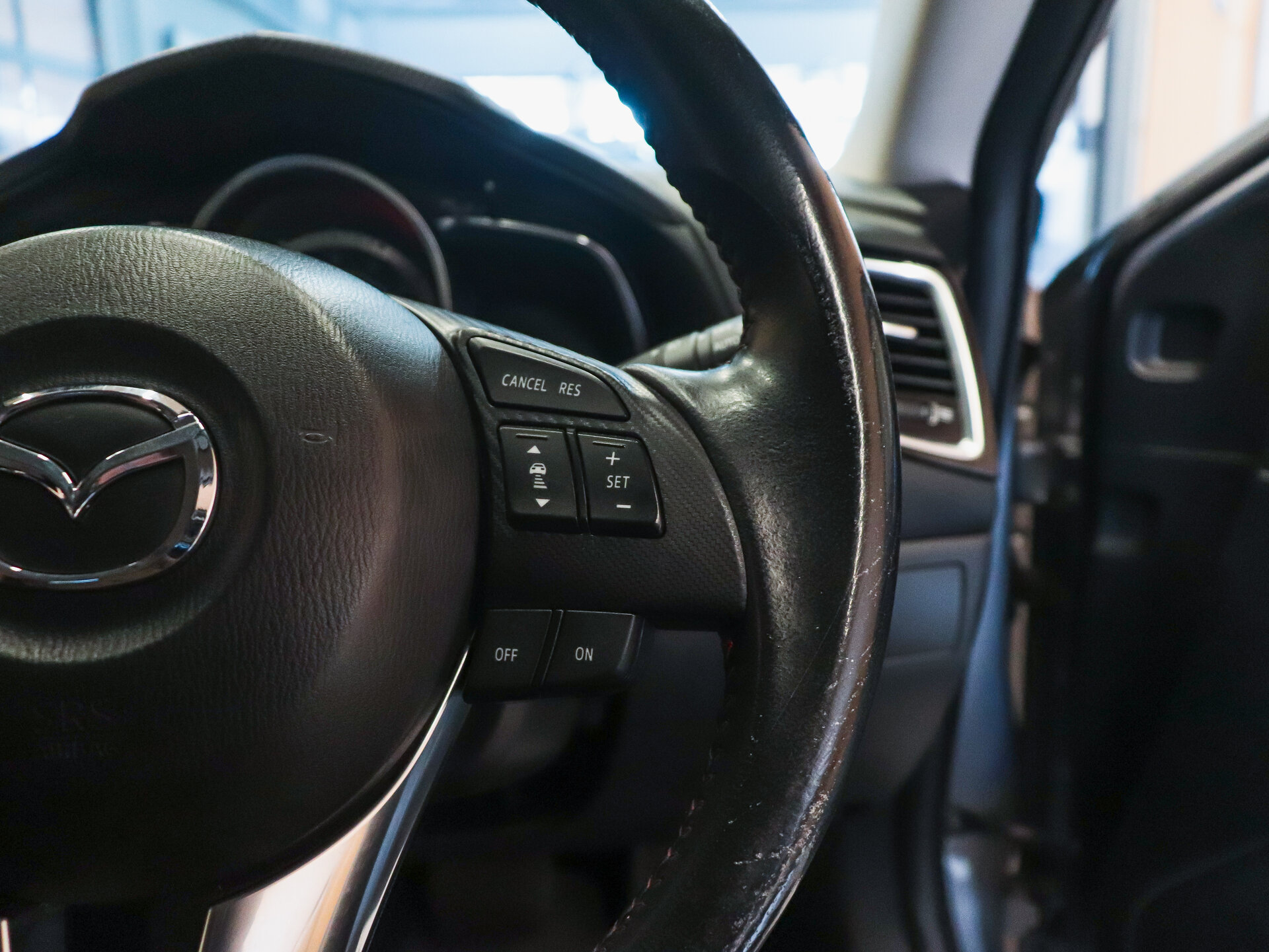 Mazda Axela 2016 15