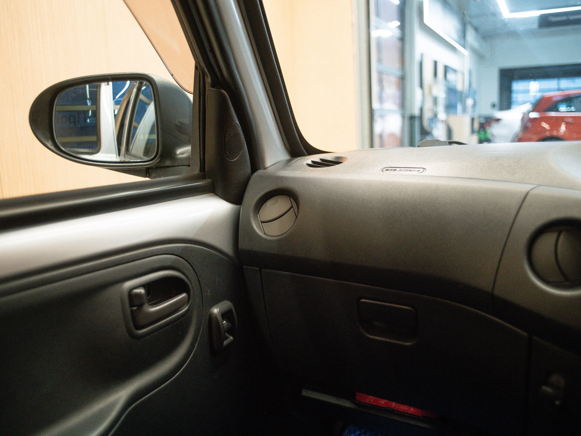 Daihatsu Esse 2011 13