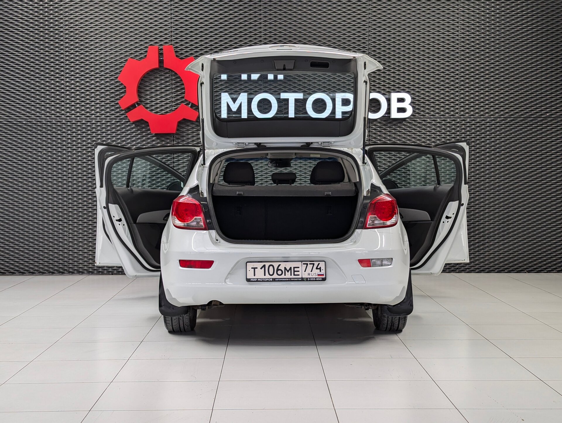 Chevrolet Cruze, I Рестайлинг LS, 2013, Хэтчбек 5 дв.