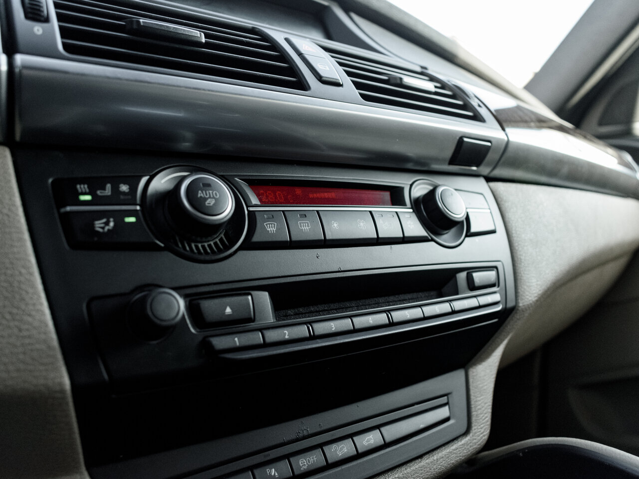 Купить BMW X6 35i 3.0 AT (306 л.с.) 4WD, 2013 в Екатеренбурге