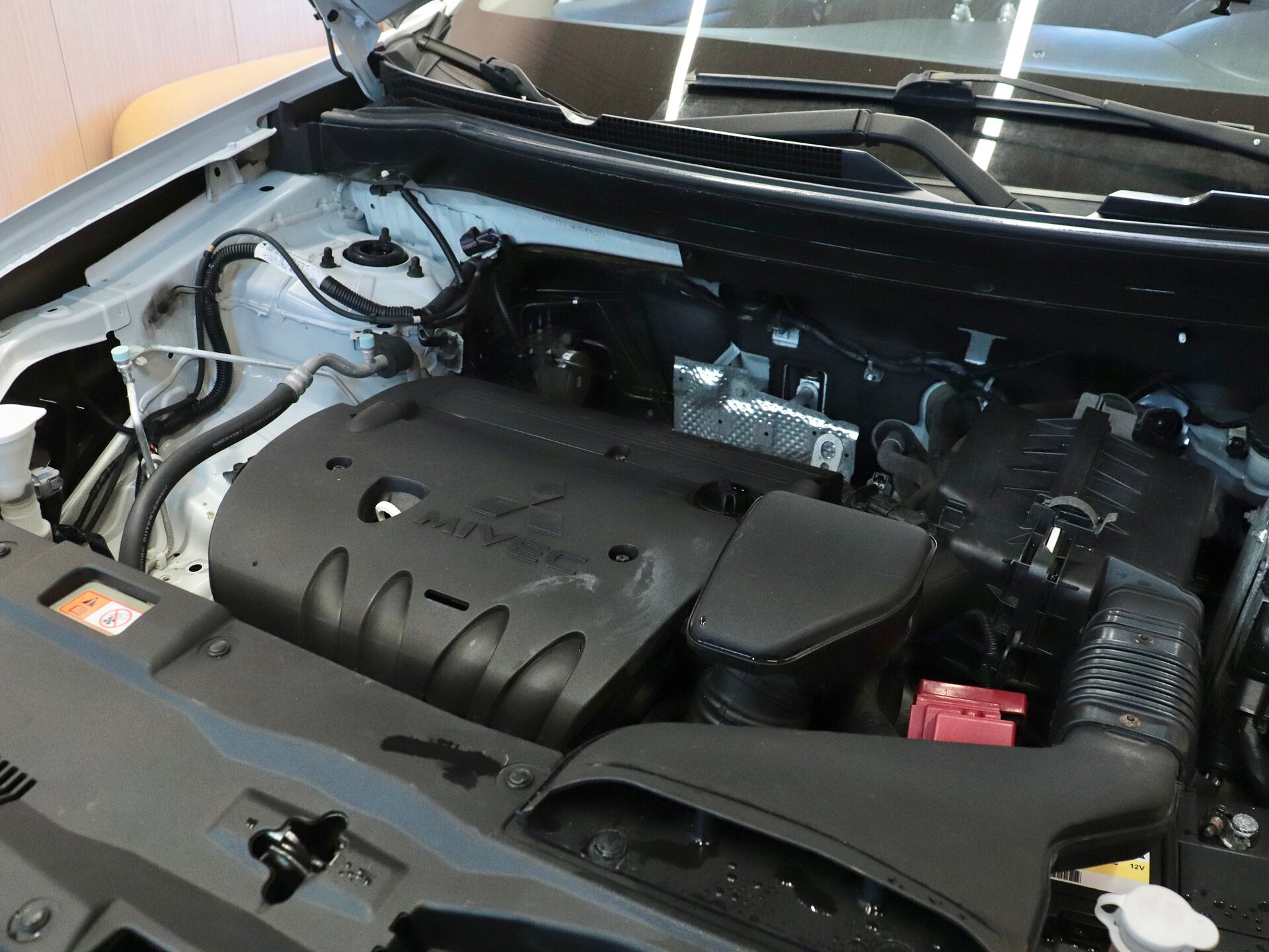 Mitsubishi Outlander 2014 25