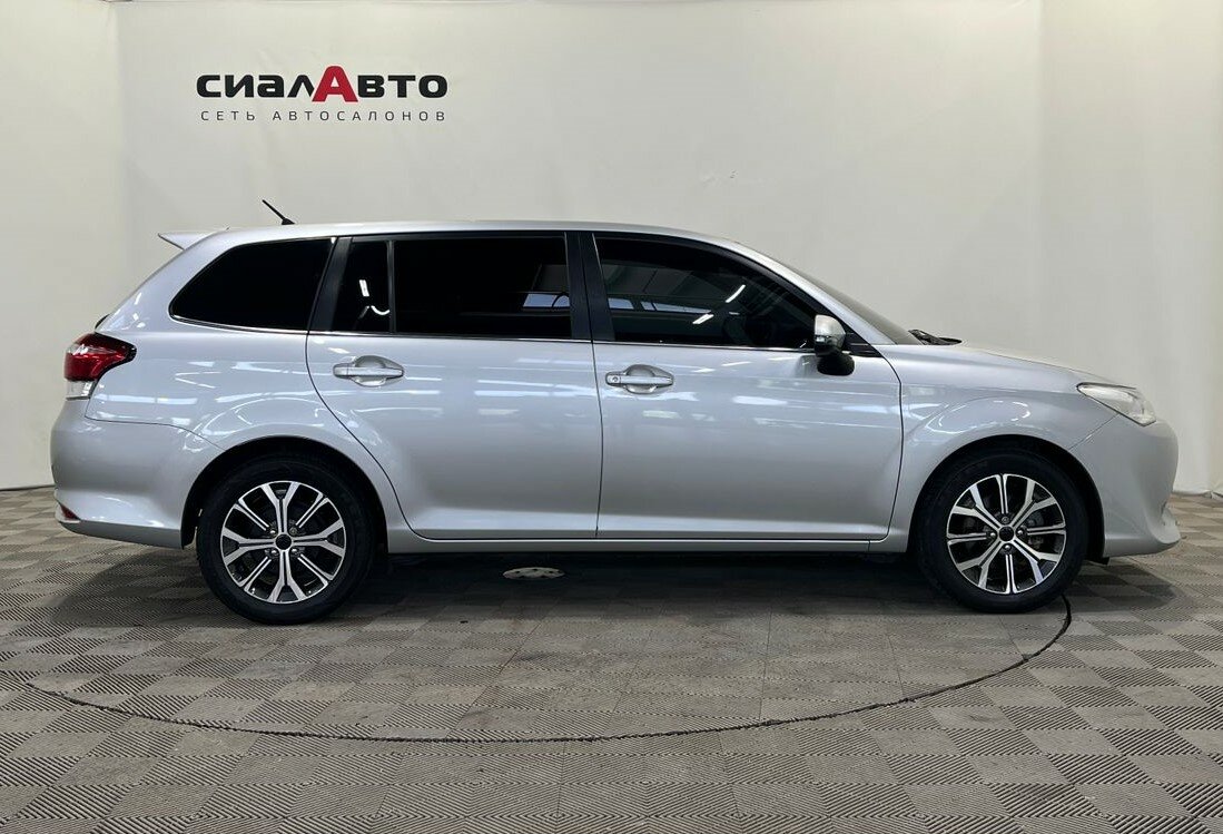 Toyota Corolla 2017 4