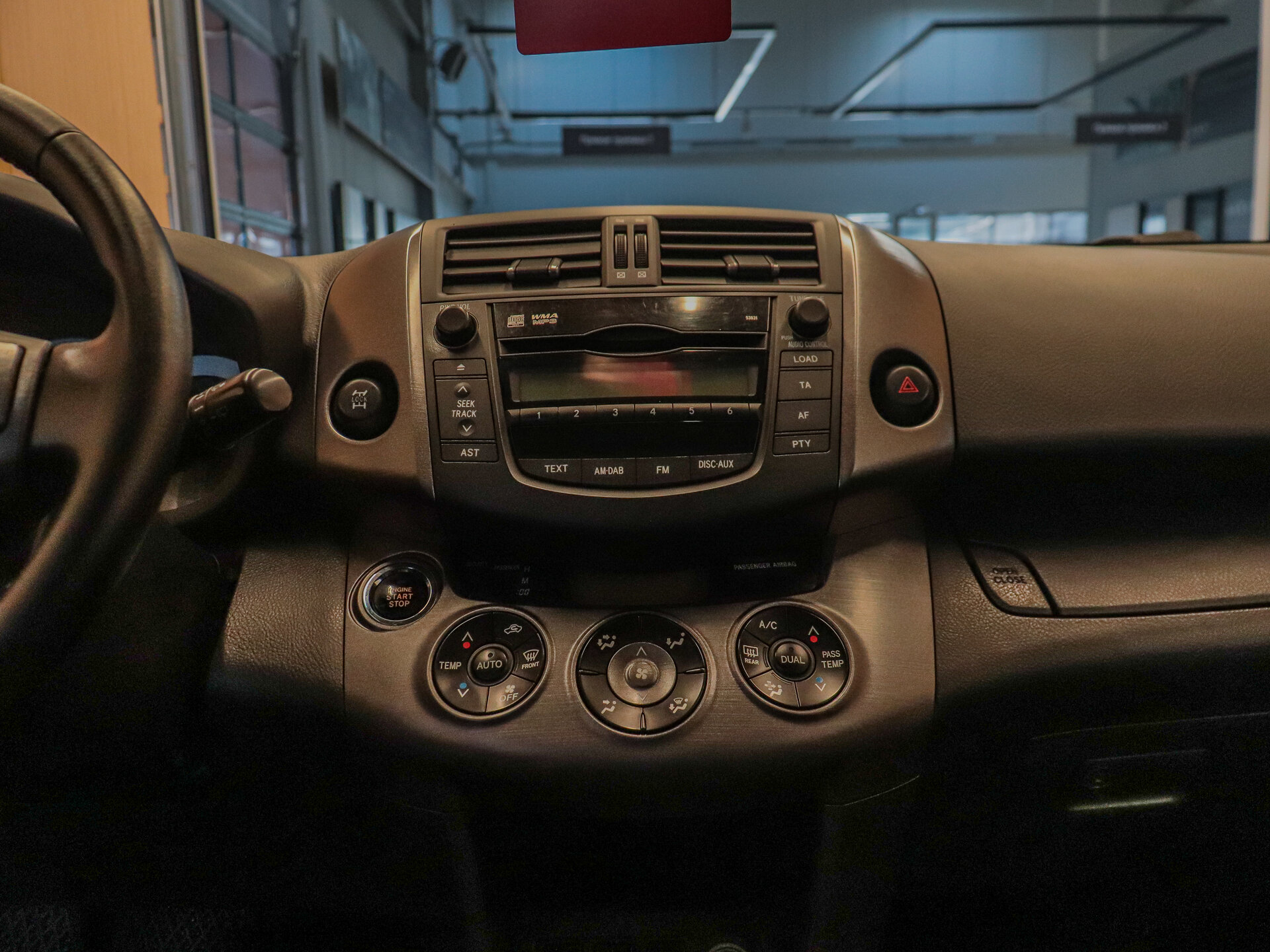 Toyota RAV4 2009 15