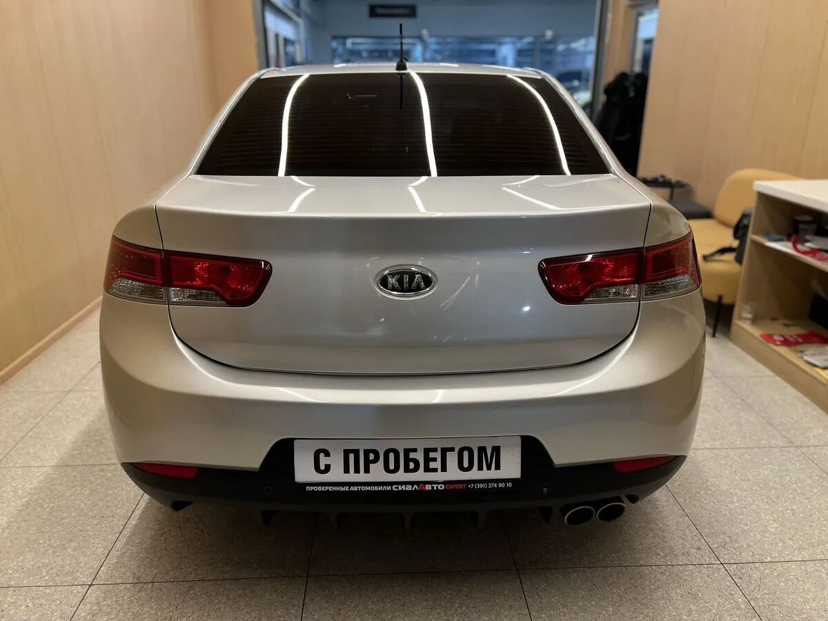 Kia Cerato 2011 5