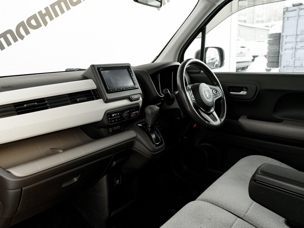 Купить Honda N-WGN 0.7 CVT (58 л.с.), 2020 в Екатеренбурге