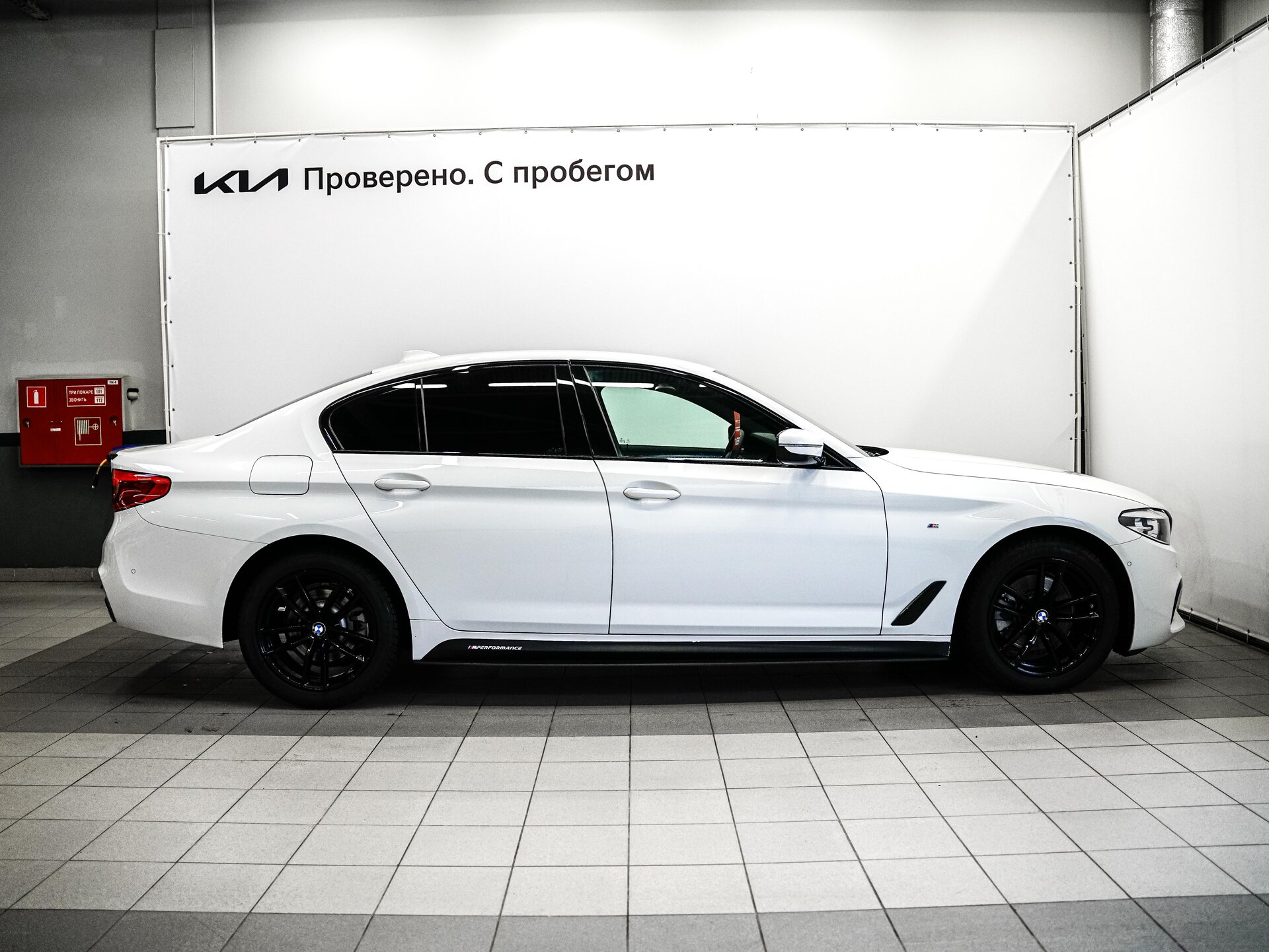 BMW 5 серии 2018 6