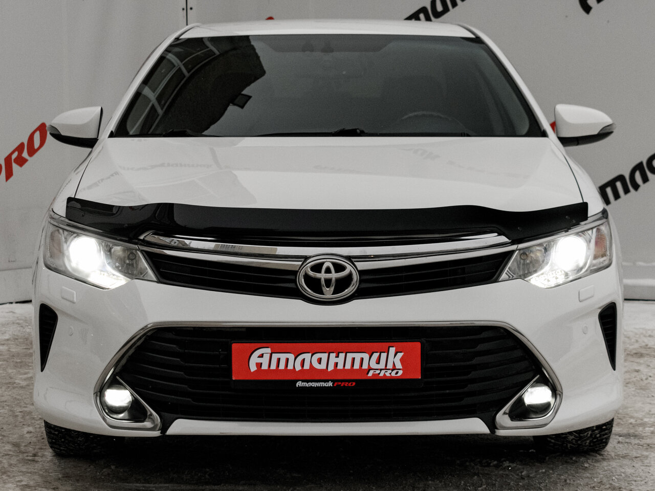 Купить Toyota Camry 2.5 AT (181 л.с.), 2016 в Екатеренбурге