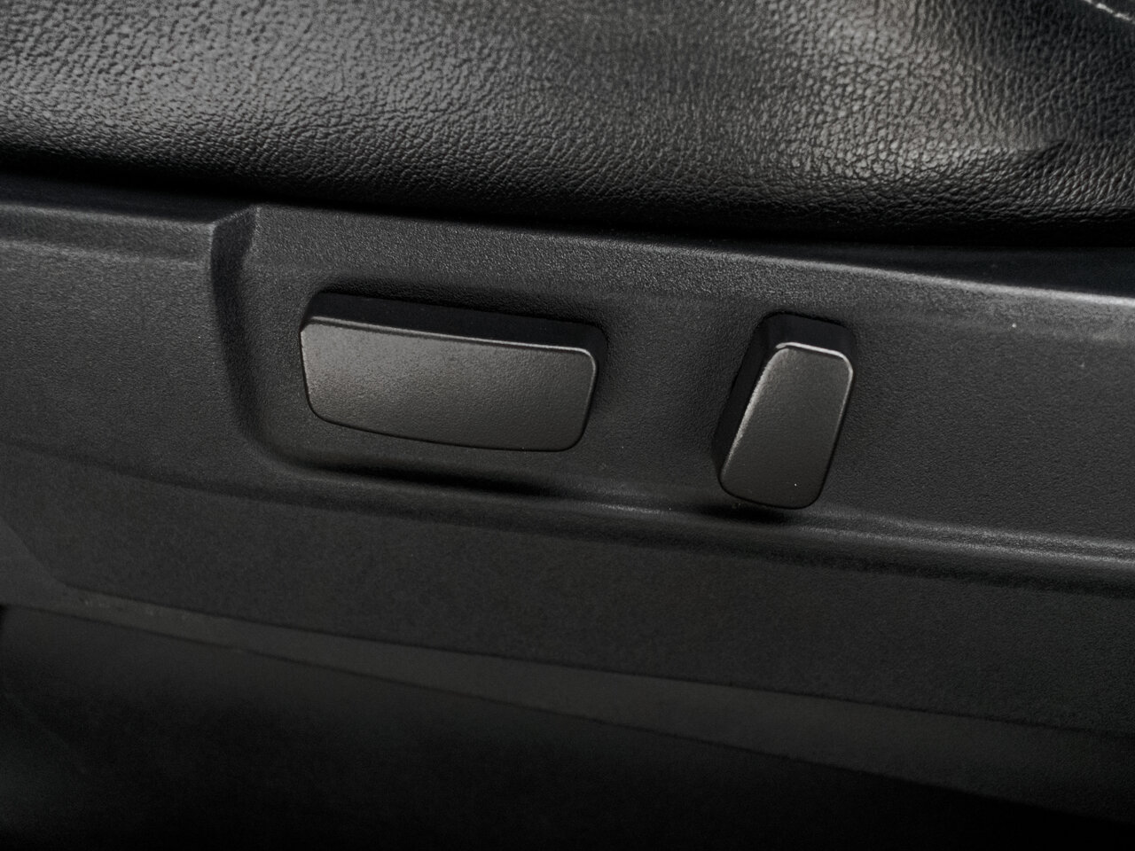 Купить Mitsubishi ASX 1.8 CVT (140 л.с.), 2010 в Екатеренбурге