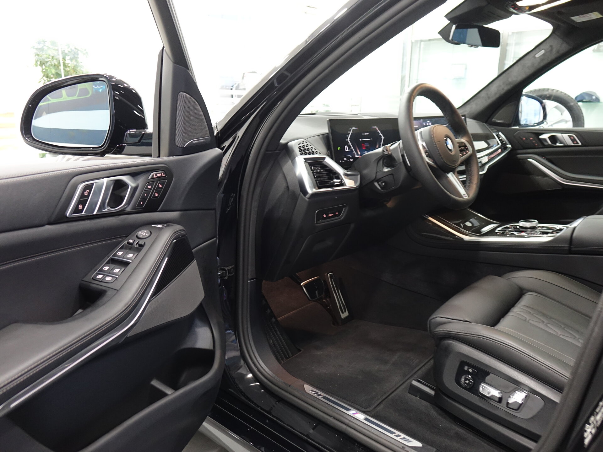 Автомобиль BMW X7 40d 3.0d AT (340 л.с.) 4WD - 5