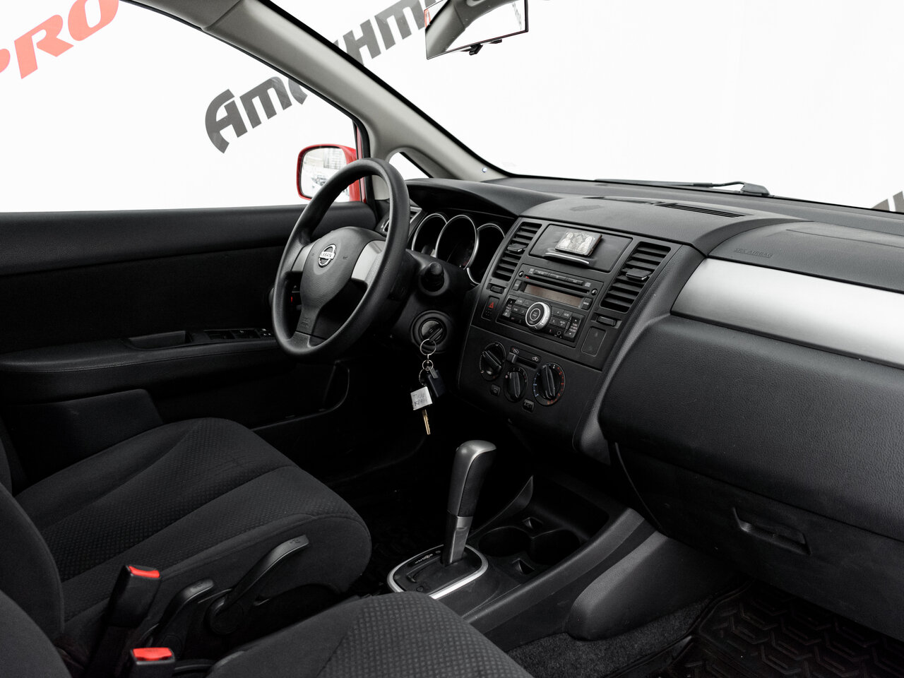 Купить Nissan Tiida 1.6 AT (110 л.с.), 2012 в Екатеренбурге