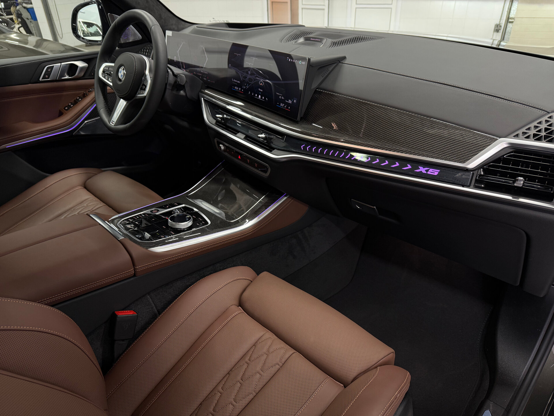 Автомобиль BMW X5 40d 3.0d AT (352 л.с.) 4WD - 5