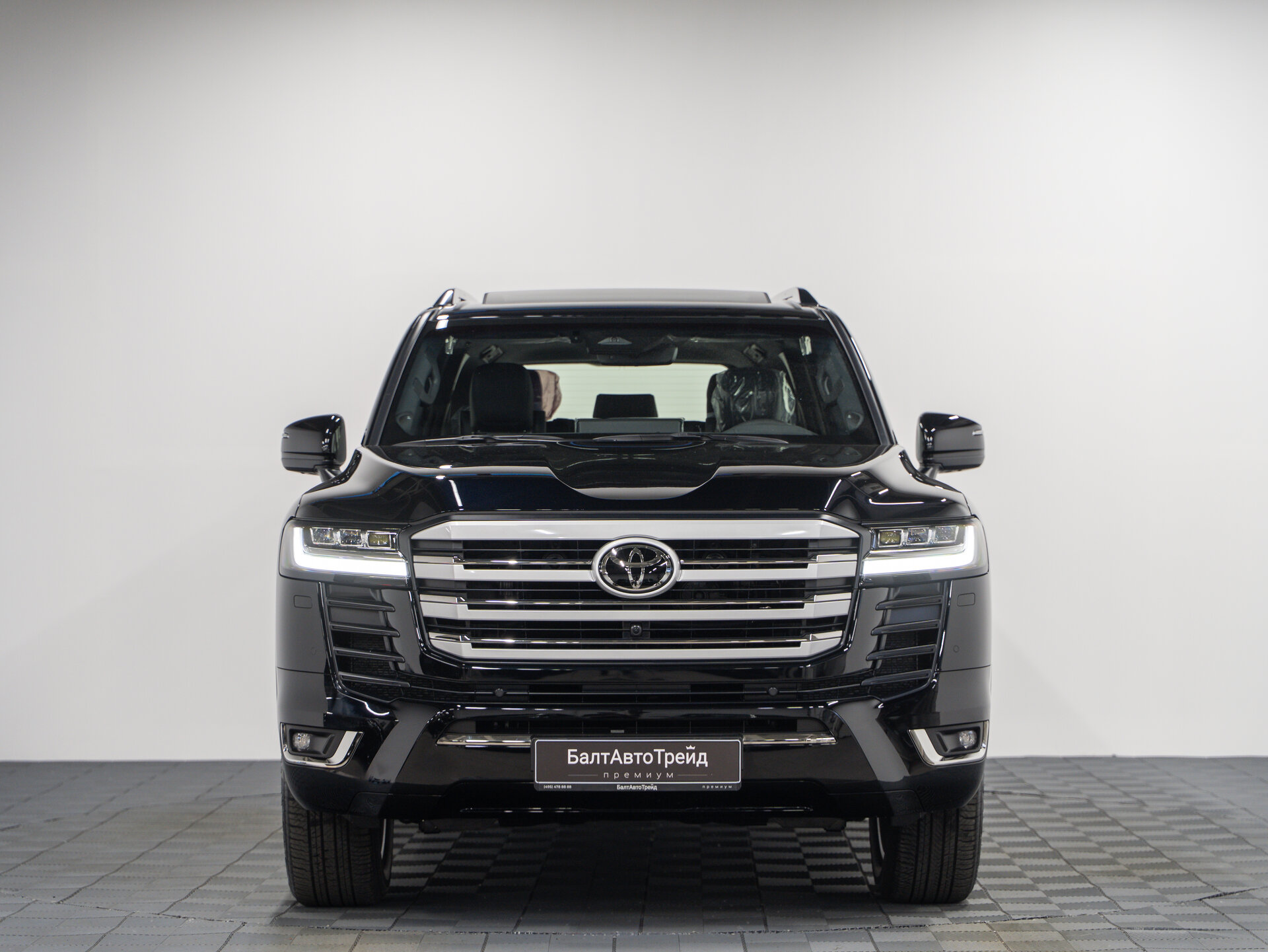 Автомобиль Toyota Land Cruiser 3.4 AT (415 л.с.) 4WD - 4