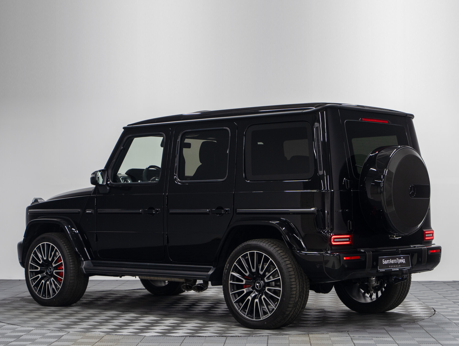 Автомобиль Mercedes-Benz G-Класс AMG 63 AMG 4.0 AT (585 л.с.) 4WD - 10