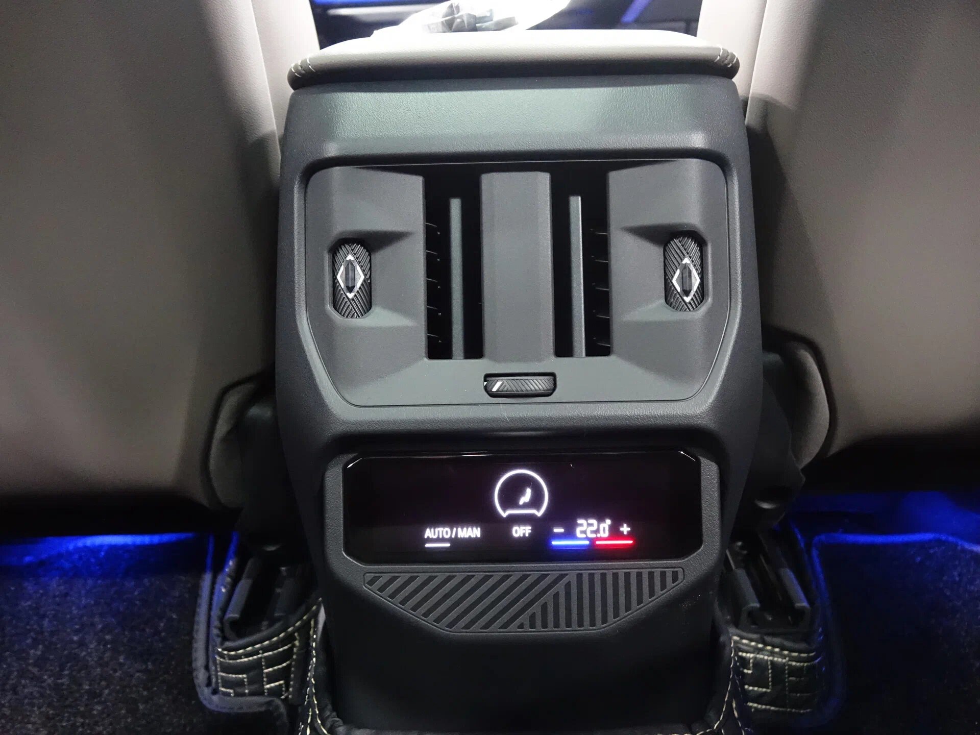 Автомобиль BMW X3 30L xDrive 2.0 AT (258 л.с.) 4WD - 13