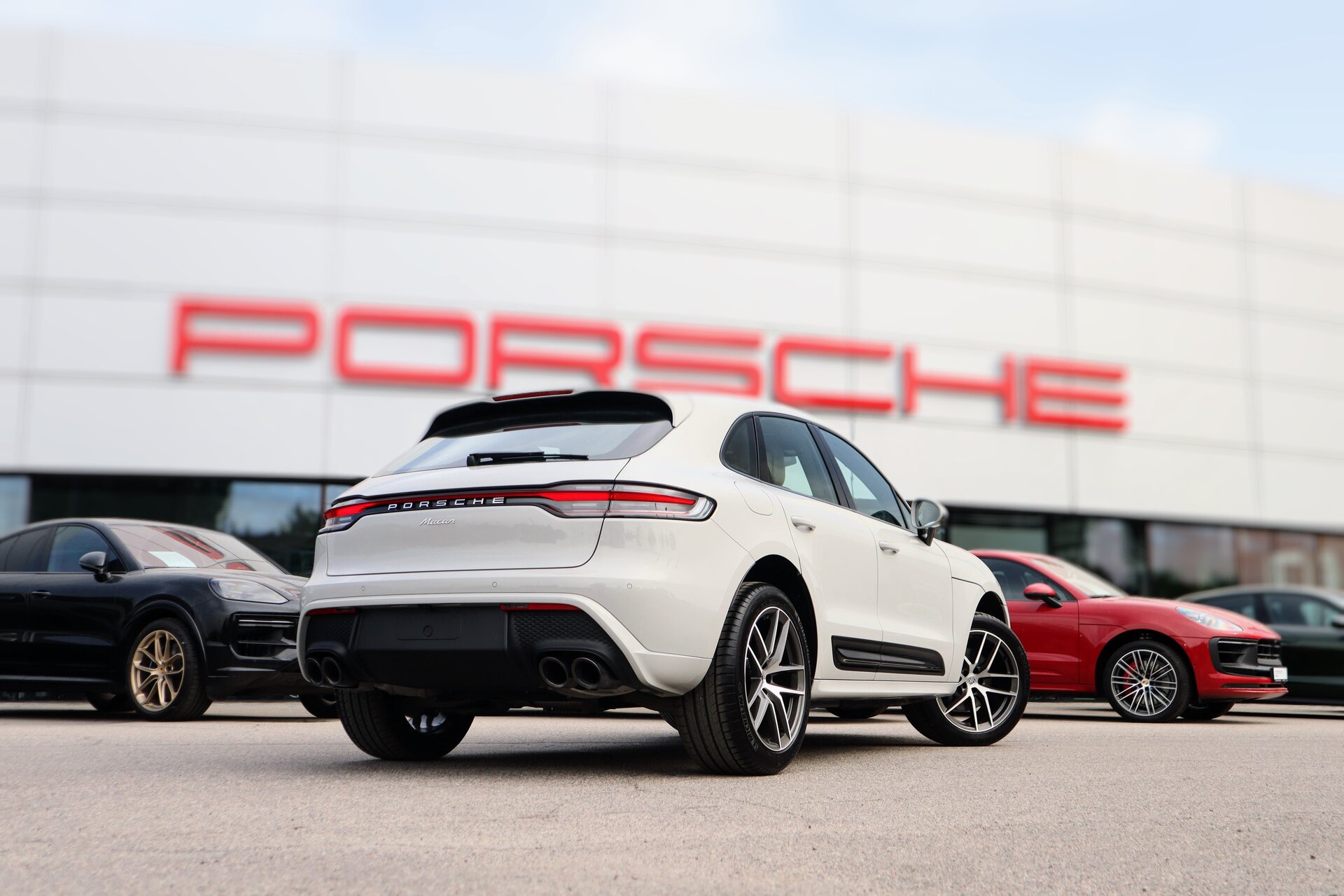 Автомобиль Porsche Macan 2.0 AMT (265 л.с.) 4WD - 3