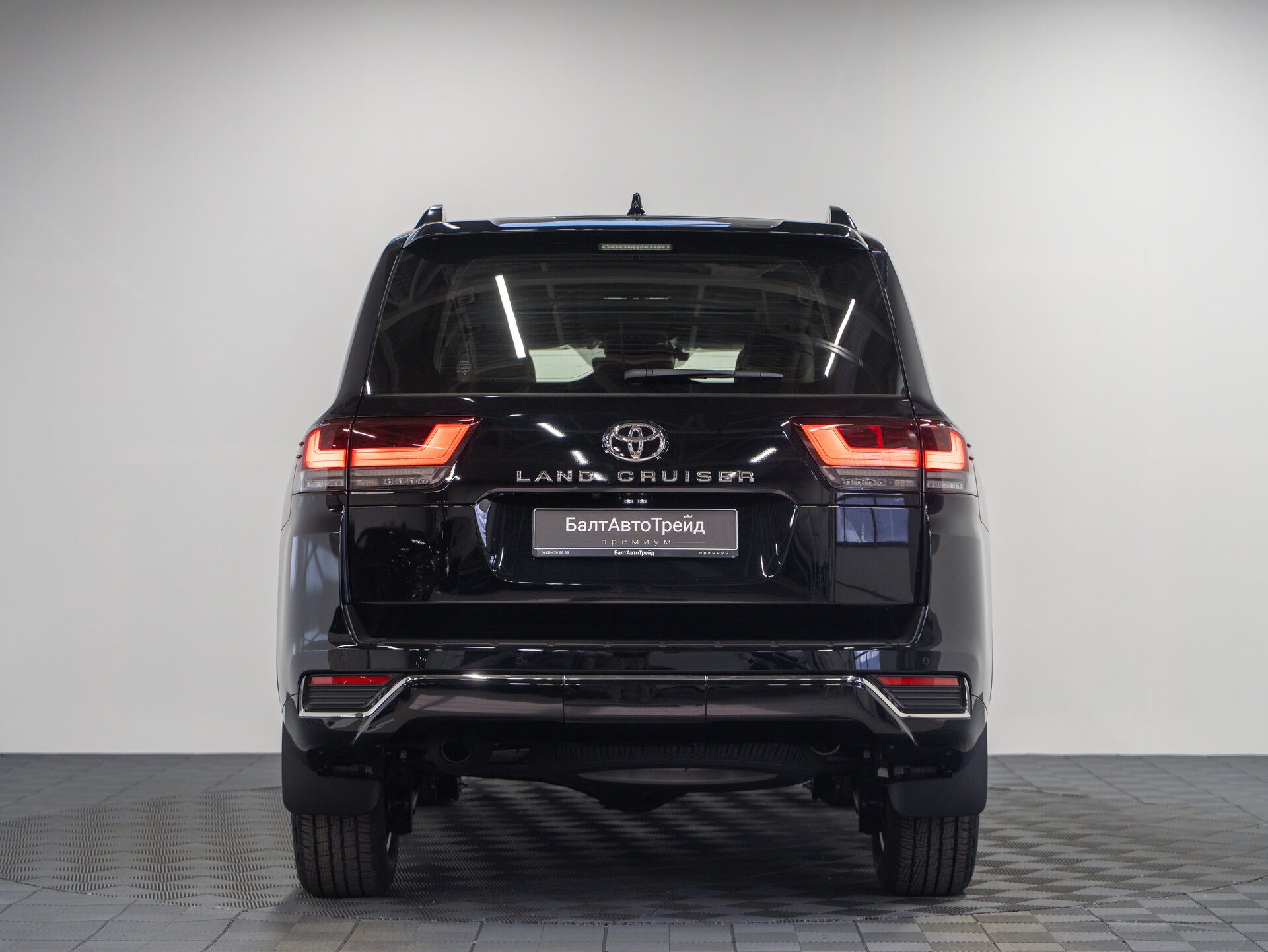 Автомобиль Toyota Land Cruiser 3.4d AT (307 л.с.) 4WD - 8