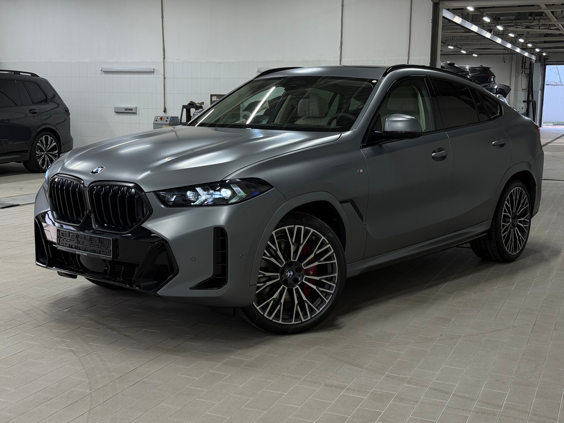Автомобиль BMW X6 40d 3.0d AT (352 л.с.) 4WD - 1