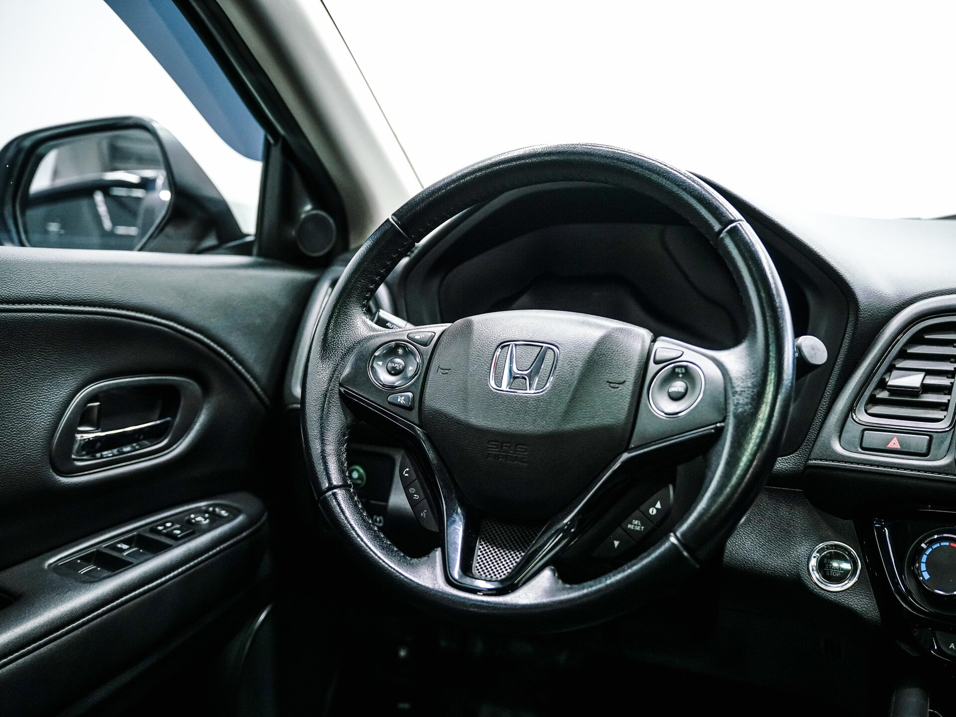 Honda Vezel 2019 12