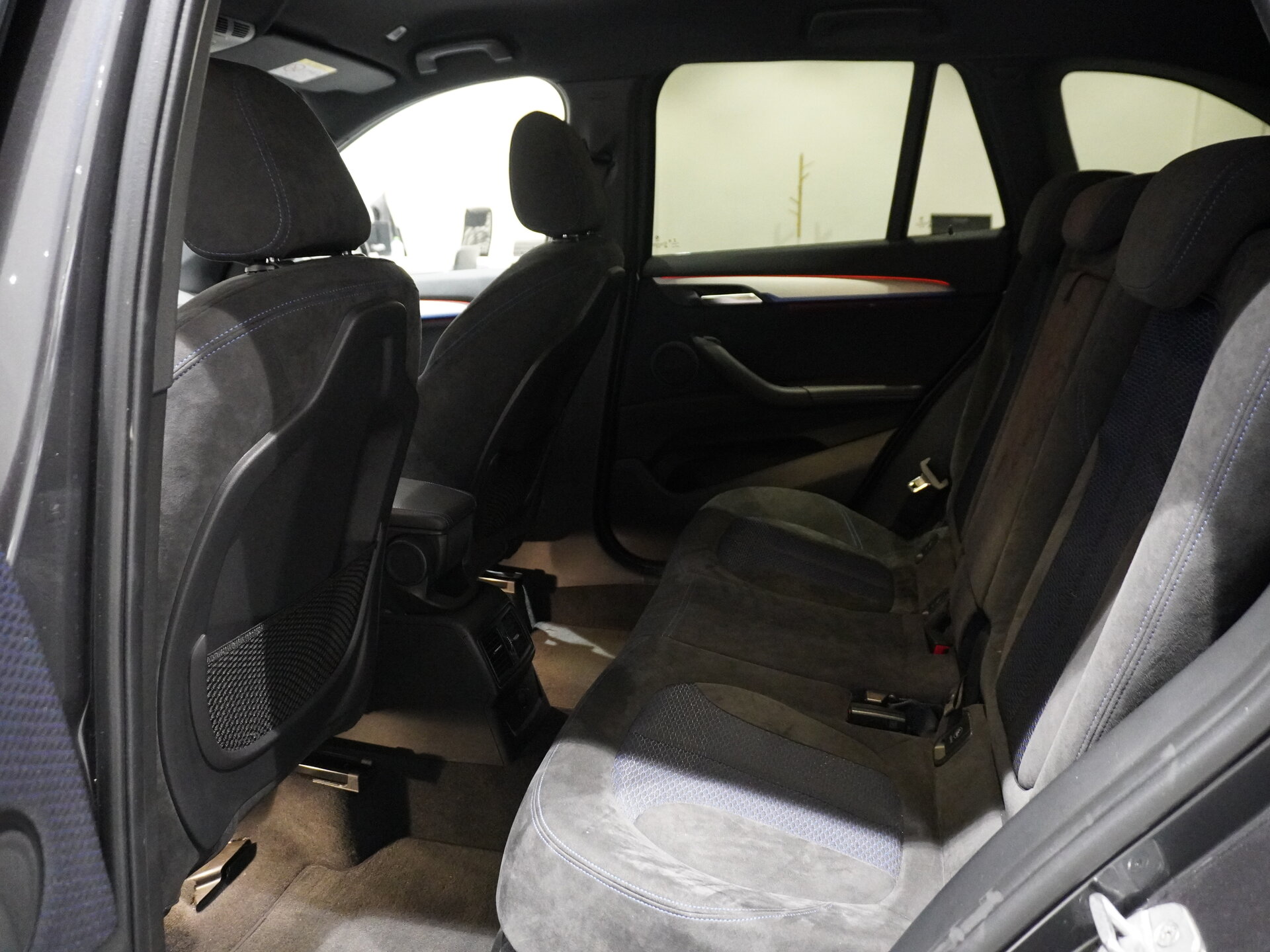 Автомобиль BMW X1 20i xDrive 2.0 AT (192 л.с.) 4WD - 9