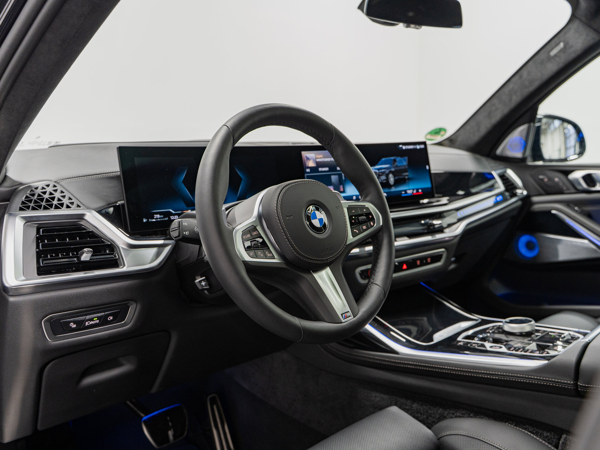 Автомобиль BMW X7 40d 3.0d AT (340 л.с.) 4WD - 13