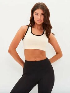 Топ спортивный