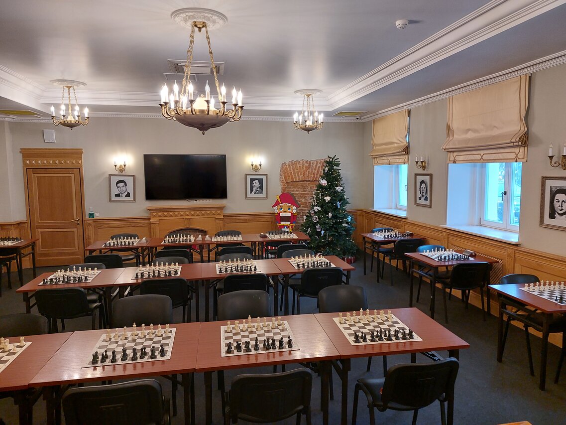 «Где учиться играть в шахматы» фото материала