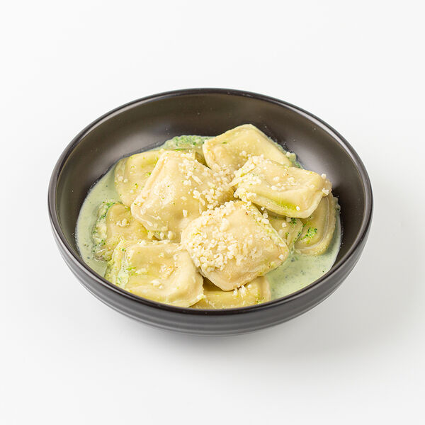 Равиоли Вкусвилл с сыром пармезан и шпинатом