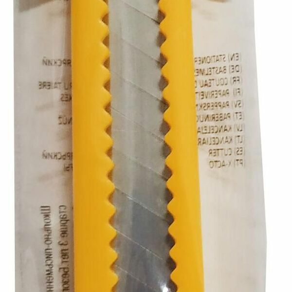 Нож канцелярский Centrum, 9 мм